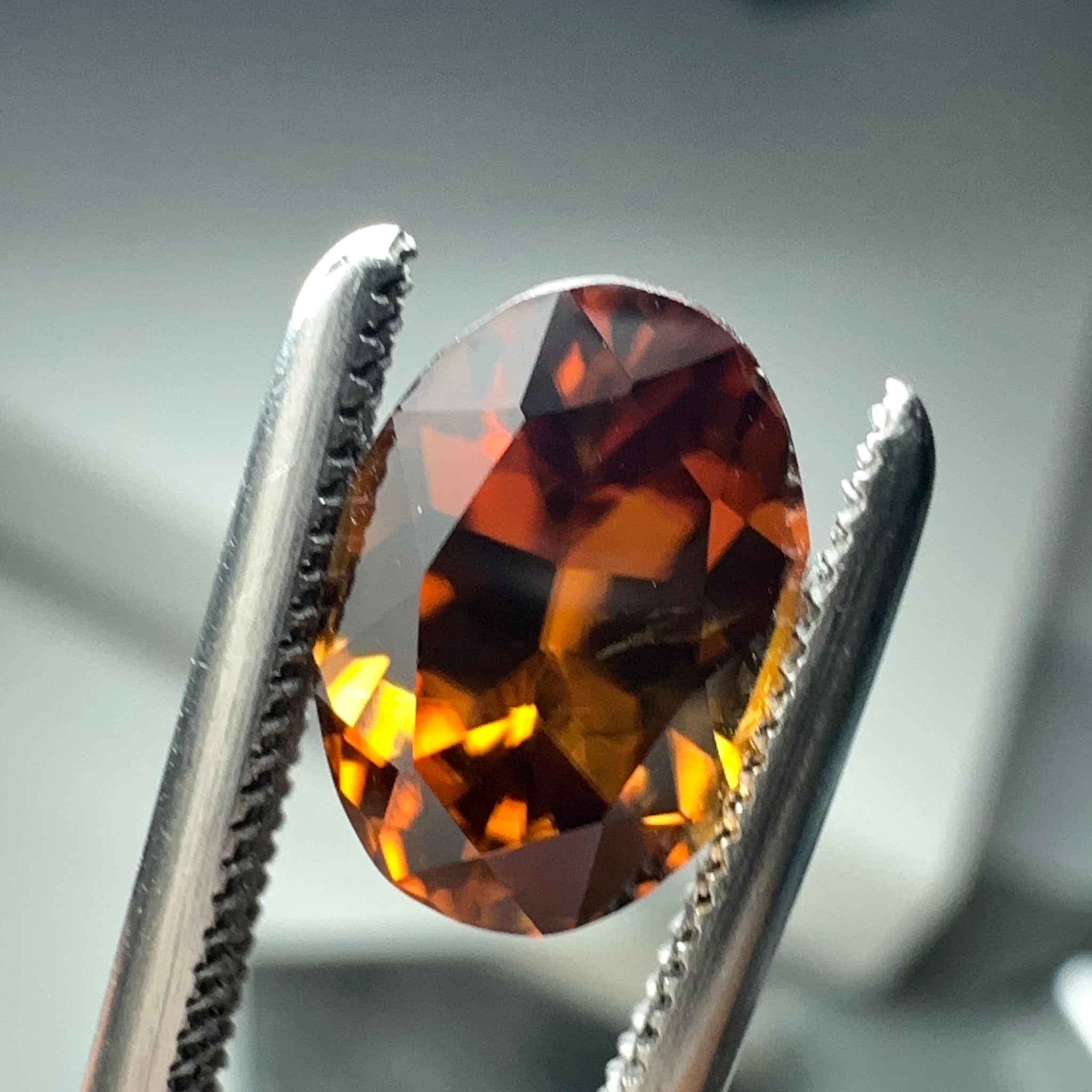Zircon, 2.50ct, Tanzania, Unheated Untreated, slight inclusion