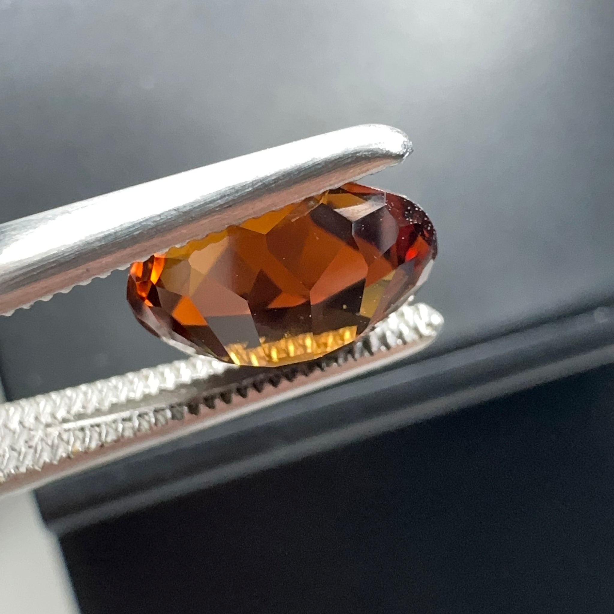 Zircon, 2.50ct, Tanzania, Unheated Untreated, slight inclusion