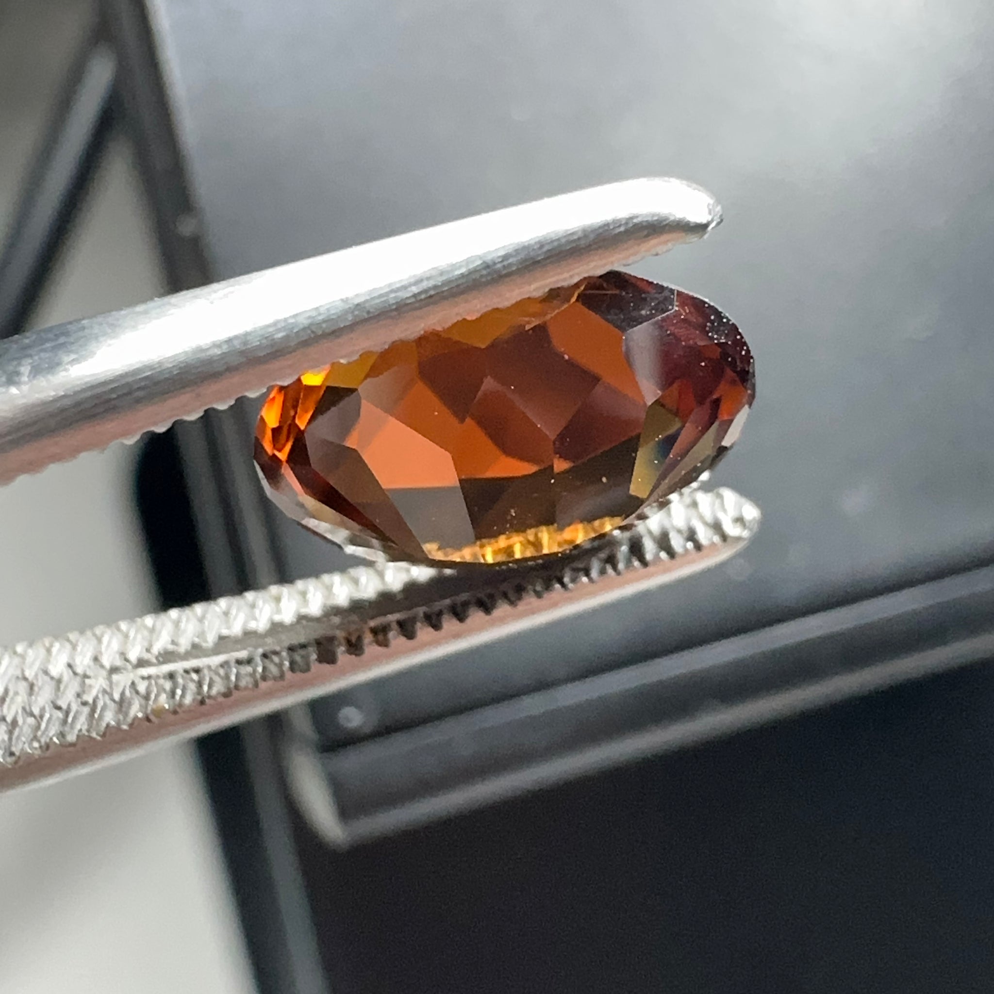 Zircon, 2.50ct, Tanzania, Unheated Untreated, slight inclusion