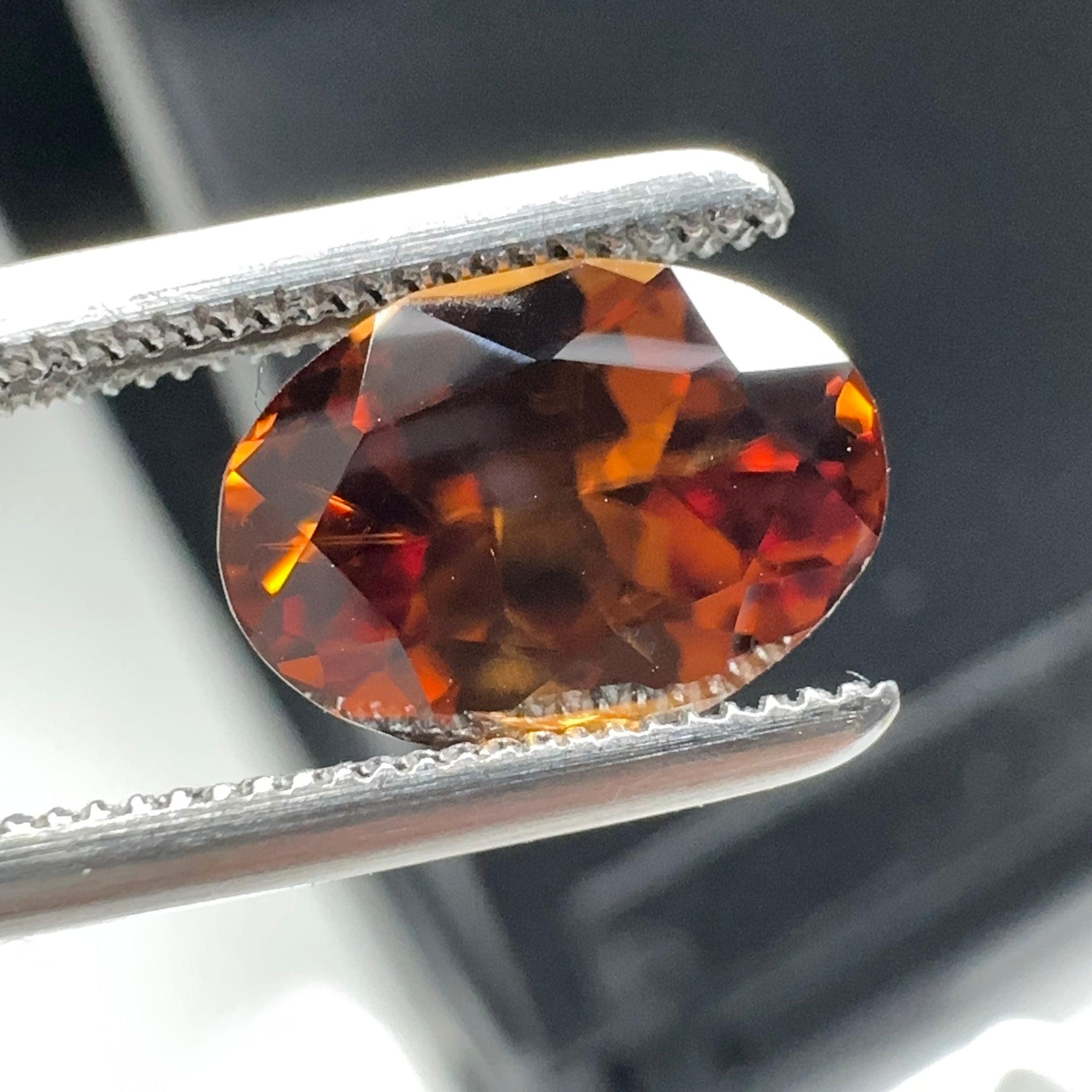 Zircon, 2.50ct, Tanzania, Unheated Untreated, slight inclusion