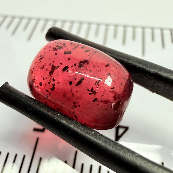Umba Garnet Cabochon, 4.71ct, Tanzania, Untreated Unheated, looks like a polished pebble
