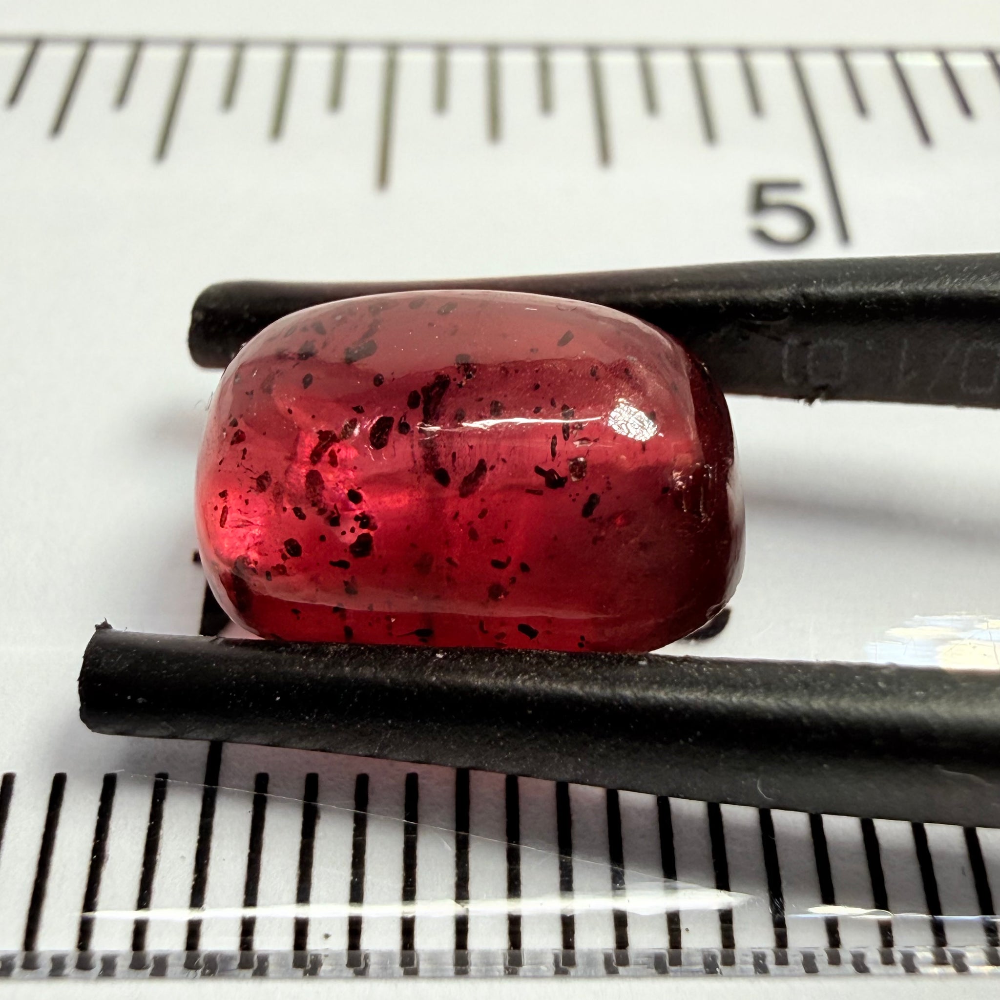 Umba Garnet Cabochon, 4.71ct, Tanzania, Untreated Unheated, looks like a polished pebble