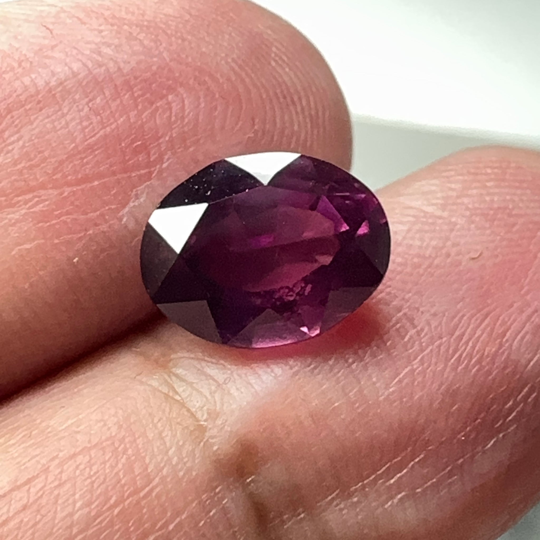 Colour Shift Garnet, 4.07ct, Umba Valley, Tanzania, Untreated Unheated.