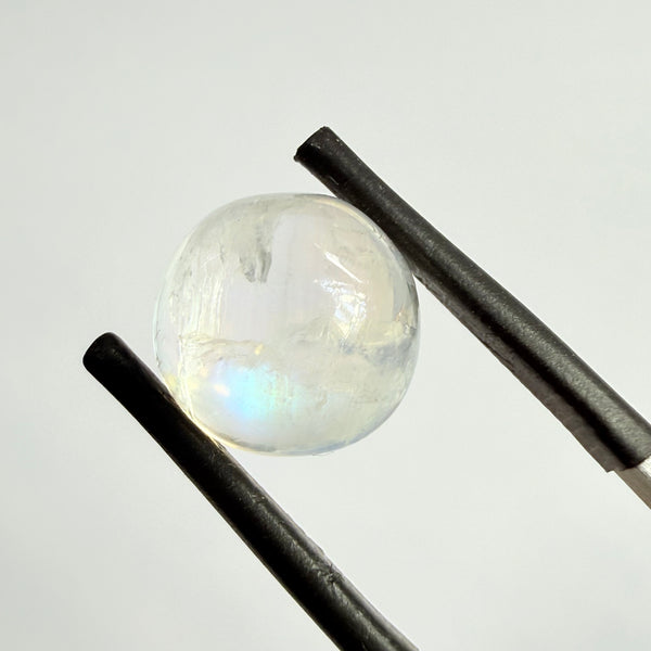 Blue Sheen Moonstone Cabochon, 7.07ct, Tanzania, Untreated Unheated, the sheen is more sleeping to one long end in this one