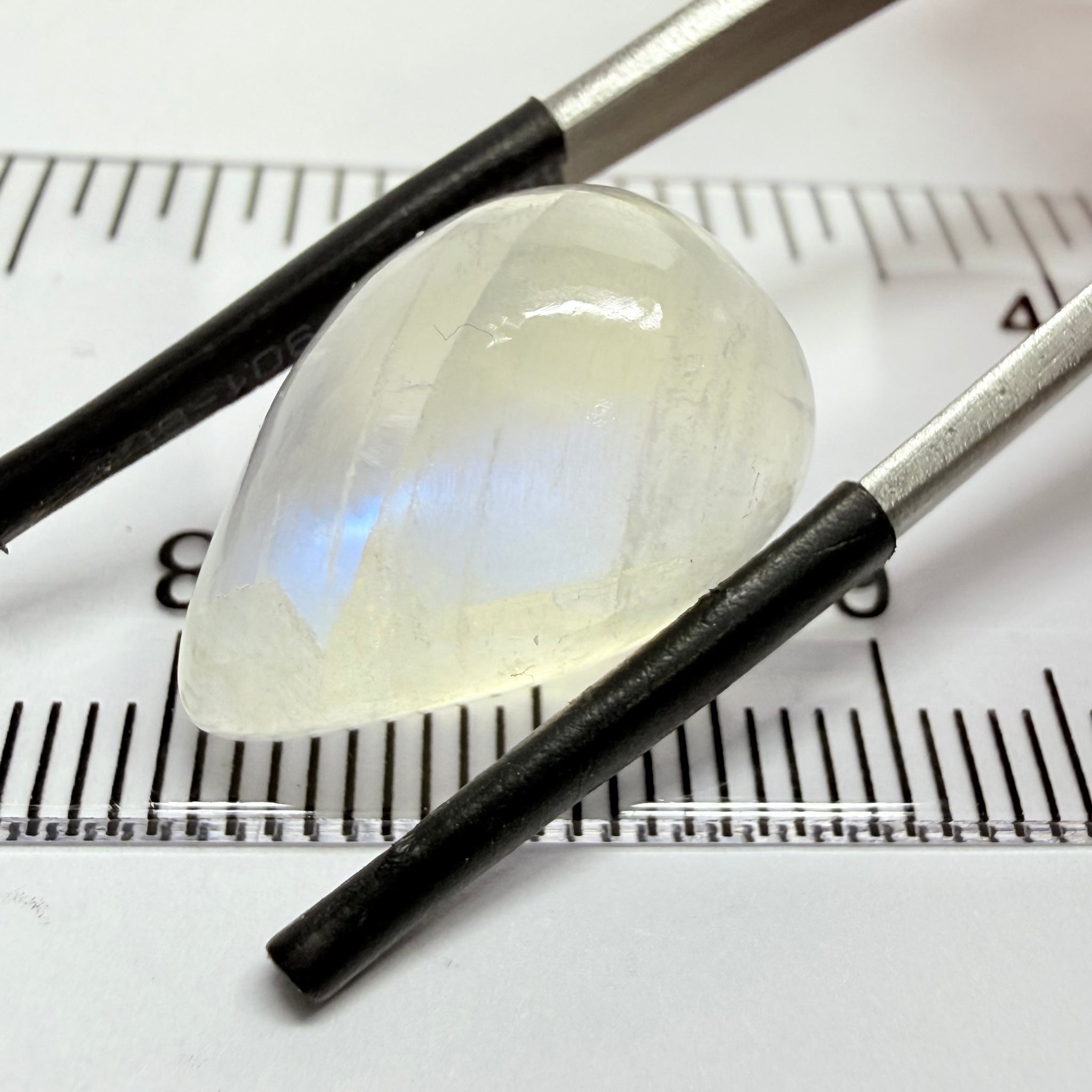 Blue Sheen Moonstone Cabochon, 13.84ct, Tanzania, Untreated Unheated, inclusion inside but stable
