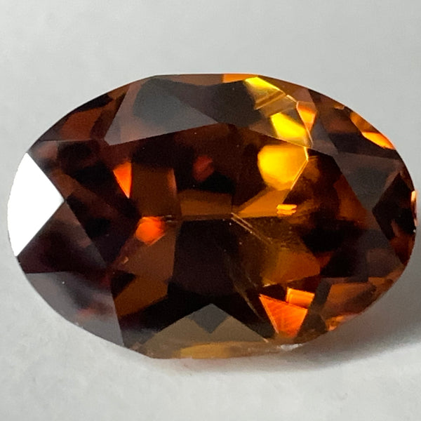 Zircon, 2.50ct, Tanzania, Unheated Untreated, slight inclusion