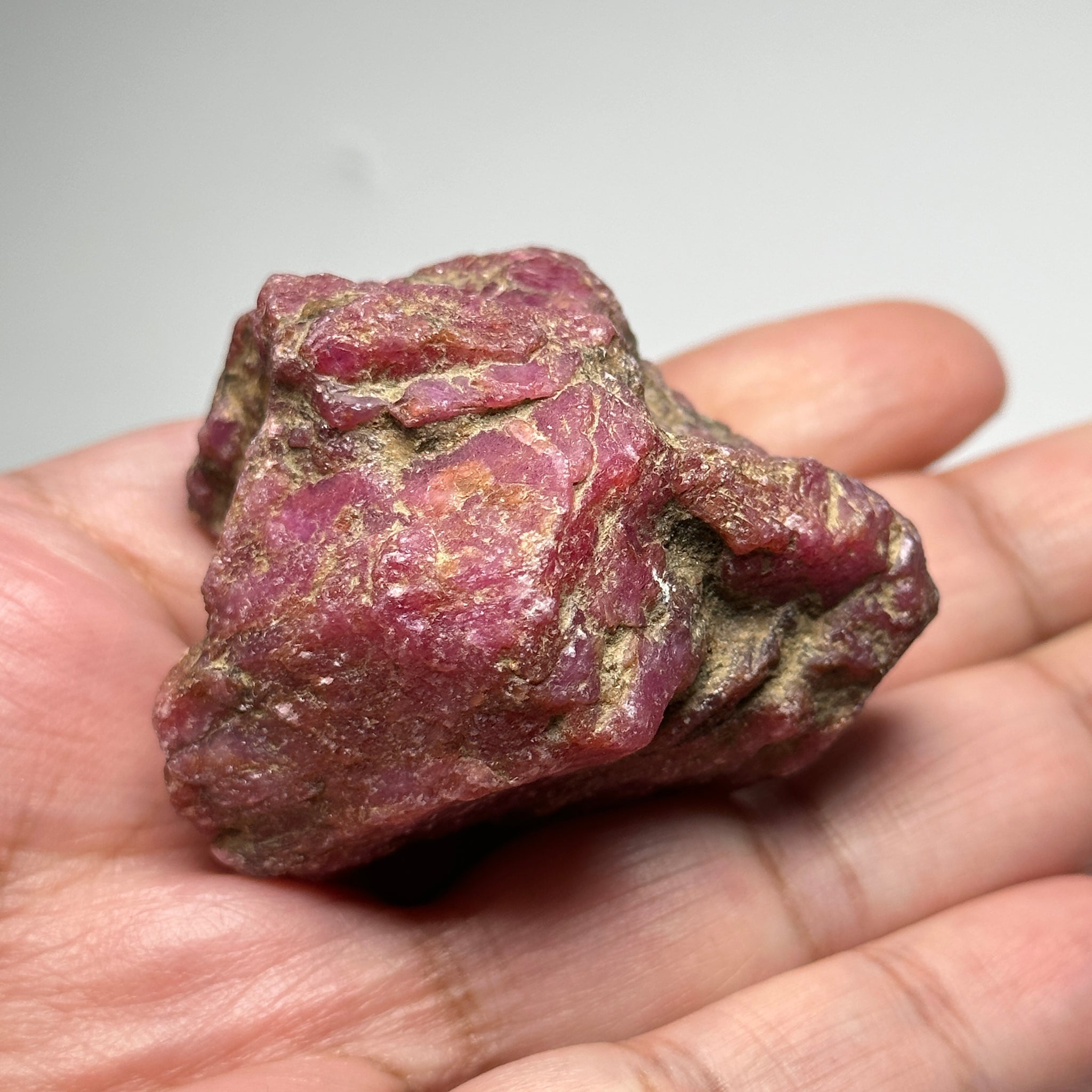 Ruby Crystal Cluster, 111gm / 555ct, Tanzania, Untreated Unheated. 53.5 x 46.9 x 32 mm
