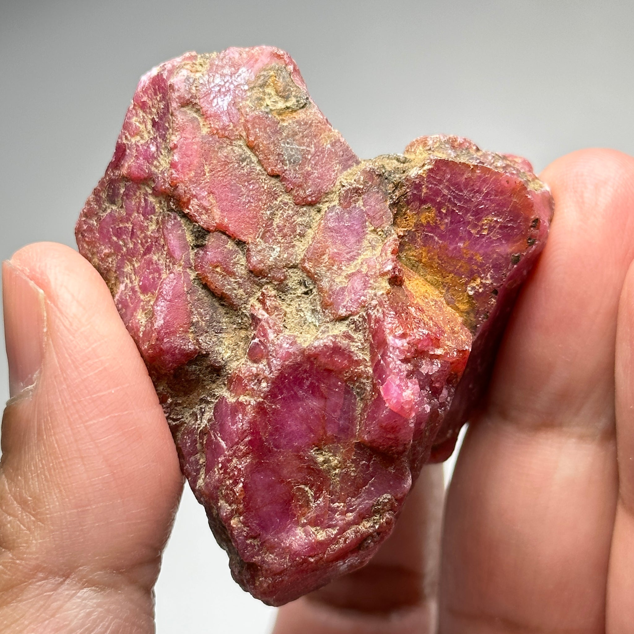 Ruby Crystal Cluster, 111gm / 555ct, Tanzania, Untreated Unheated. 53.5 x 46.9 x 32 mm