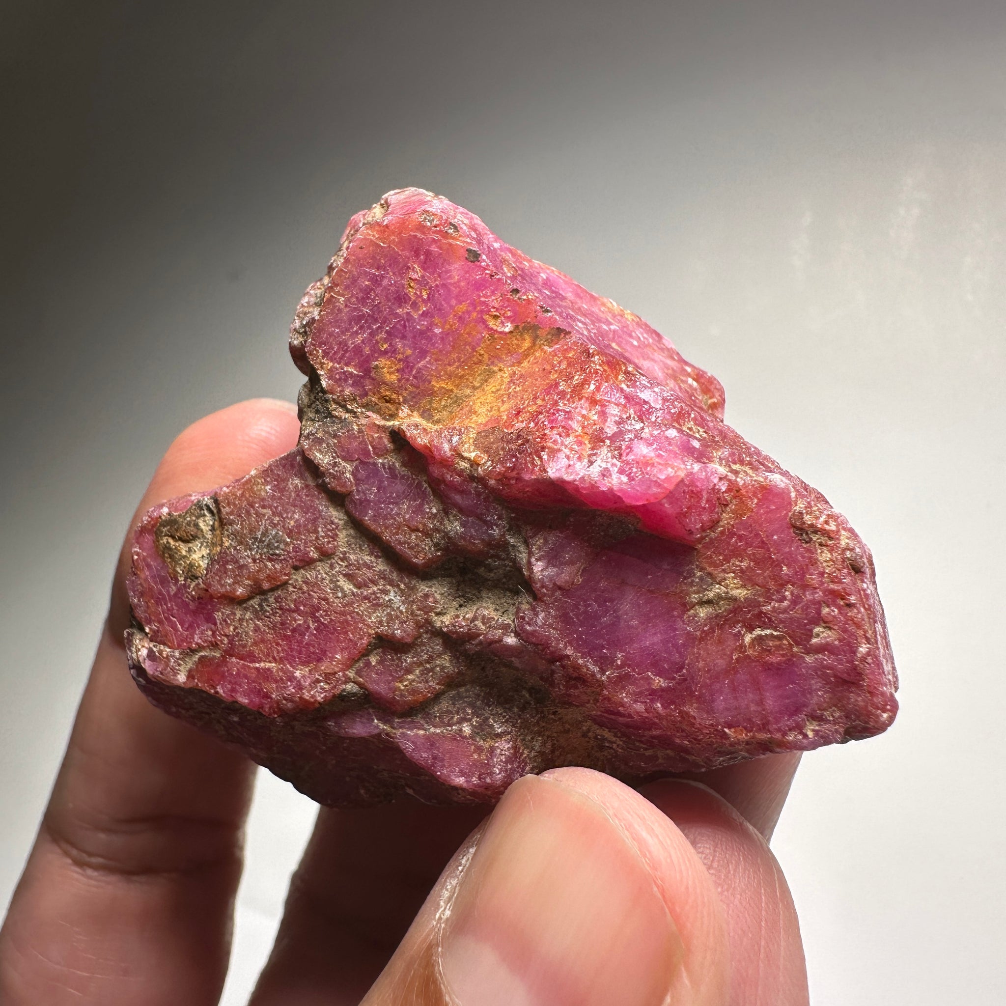 Ruby Crystal Cluster, 111gm / 555ct, Tanzania, Untreated Unheated. 53.5 x 46.9 x 32 mm