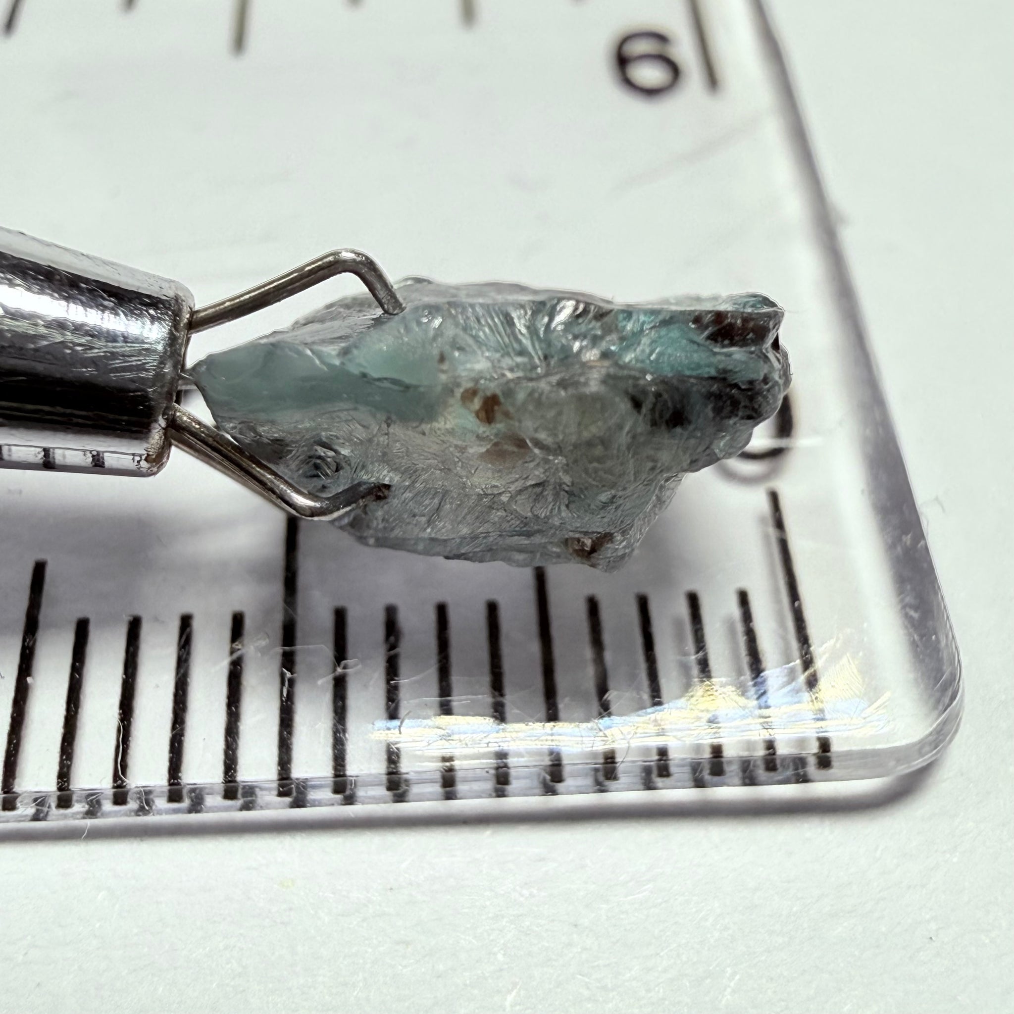 Alexandrite, 3.28ct, Manyara, Tanzania, Untreated Unheated. Good inner Facetable portion, slightly included, once the outer skin gunk is removed. See the videos