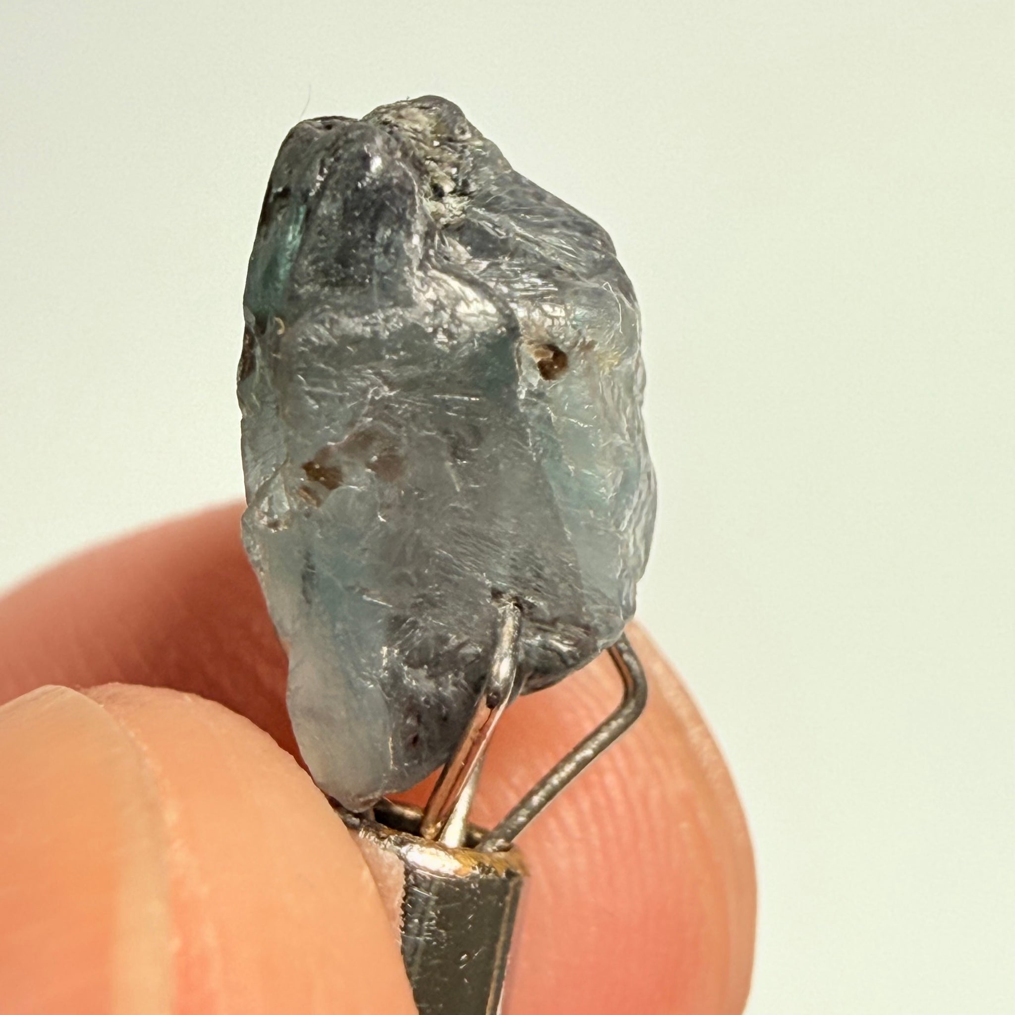 Alexandrite, 3.28ct, Manyara, Tanzania, Untreated Unheated. Good inner Facetable portion, slightly included, once the outer skin gunk is removed. See the videos