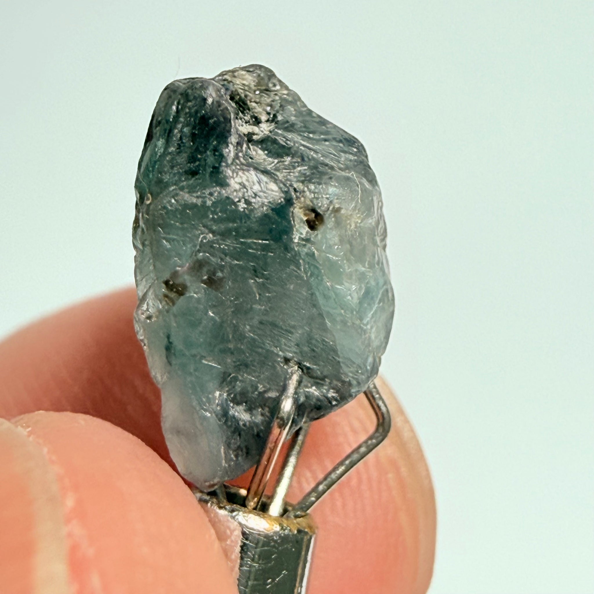 Alexandrite, 3.28ct, Manyara, Tanzania, Untreated Unheated. Good inner Facetable portion, slightly included, once the outer skin gunk is removed. See the videos