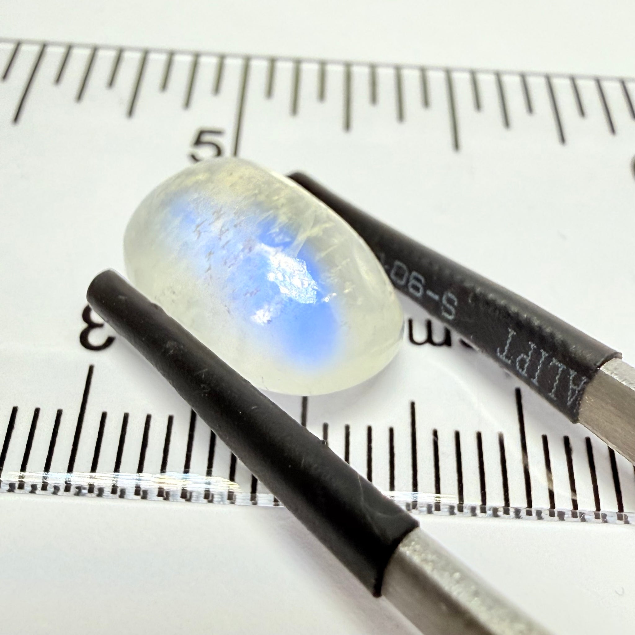 Blue Sheen Moonstone Cabochon, 6.56ct, Tanzania, Untreated Unheated