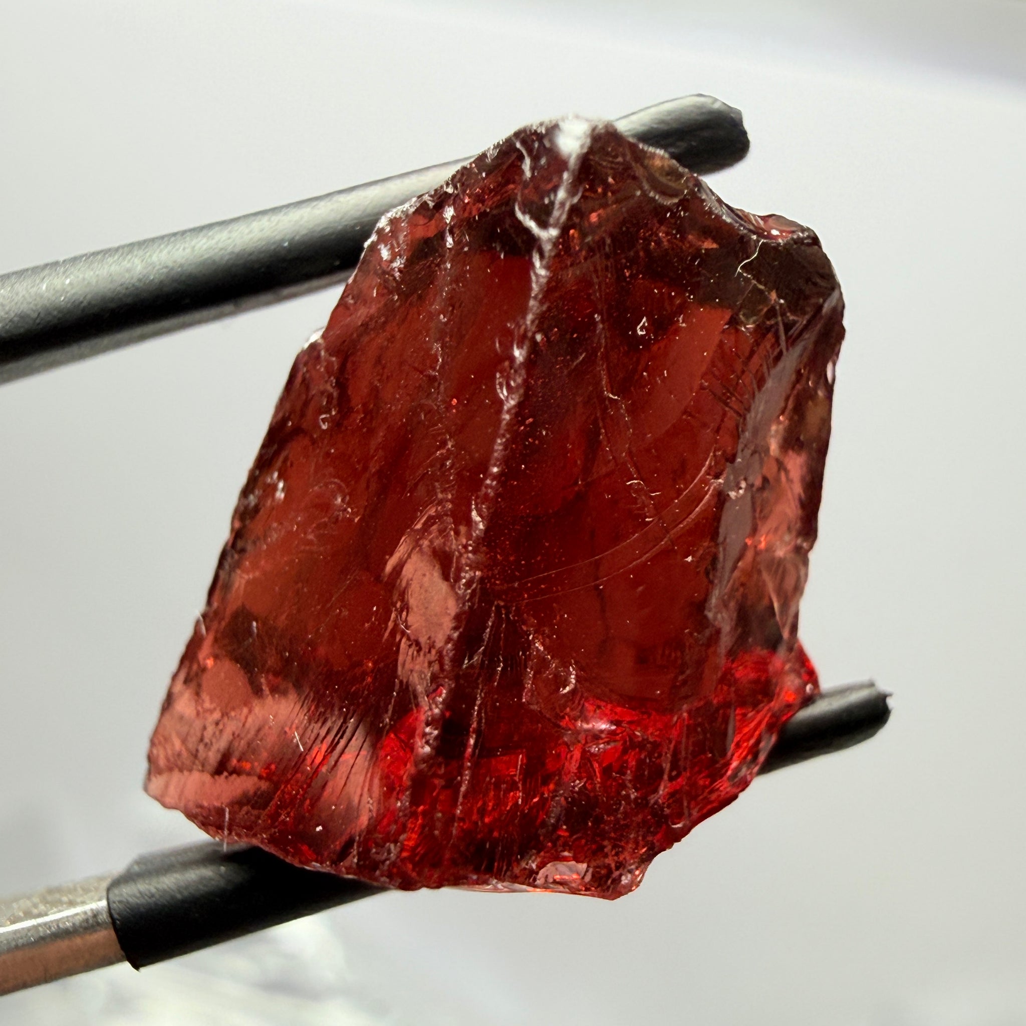 Umba Garnet, 19.58ct, Umba Valley, Tanzania, Untreated Unheated, 2 large veils