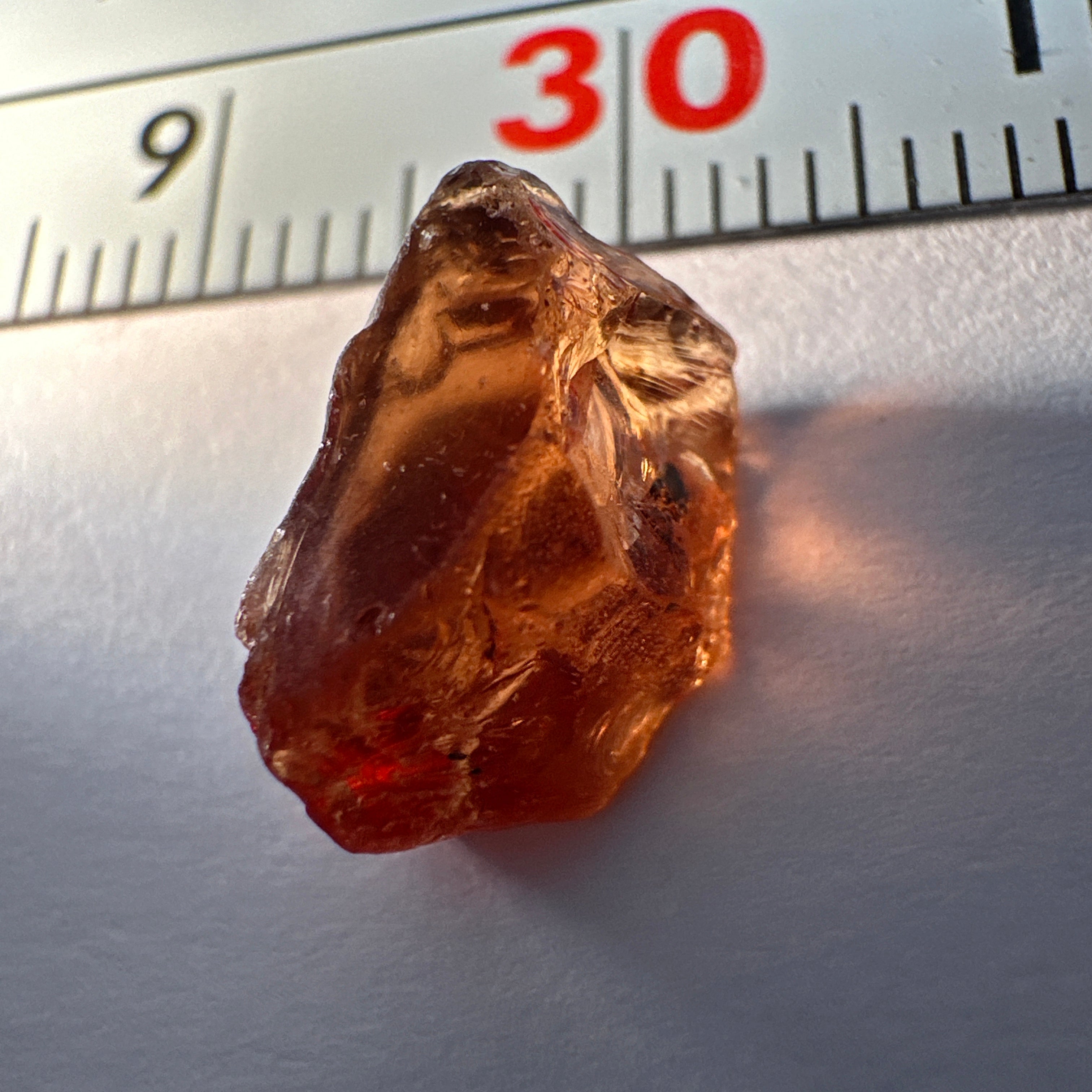 5.24ct Colour Change Garnet, Tanzania, Untreated Unheated, one veil on the side, rest clean