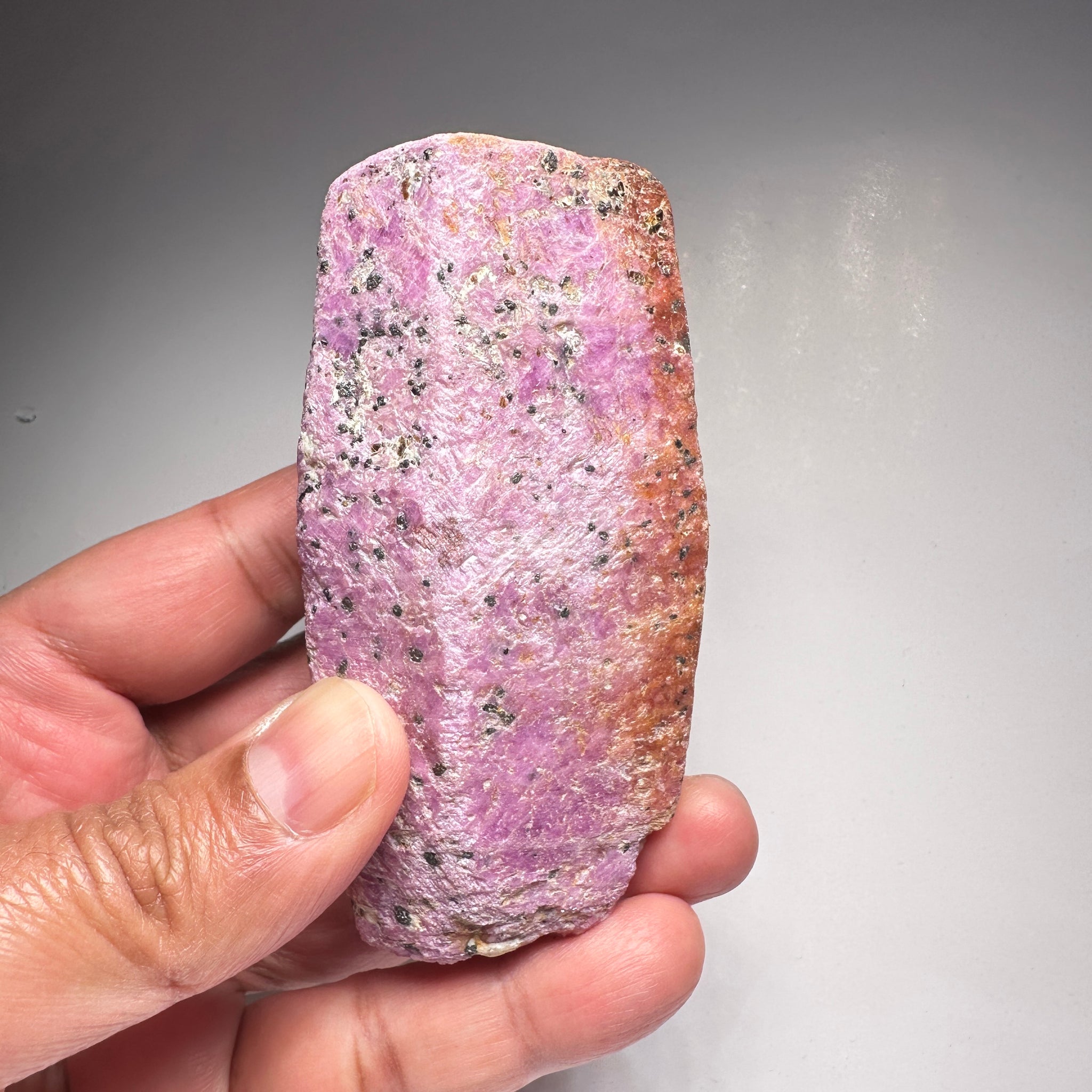 Sapphire Crystal, 415.00gm / 2075.00ct, Untreated Unheated, Tanzania. 91mm x 37mm x 50mm