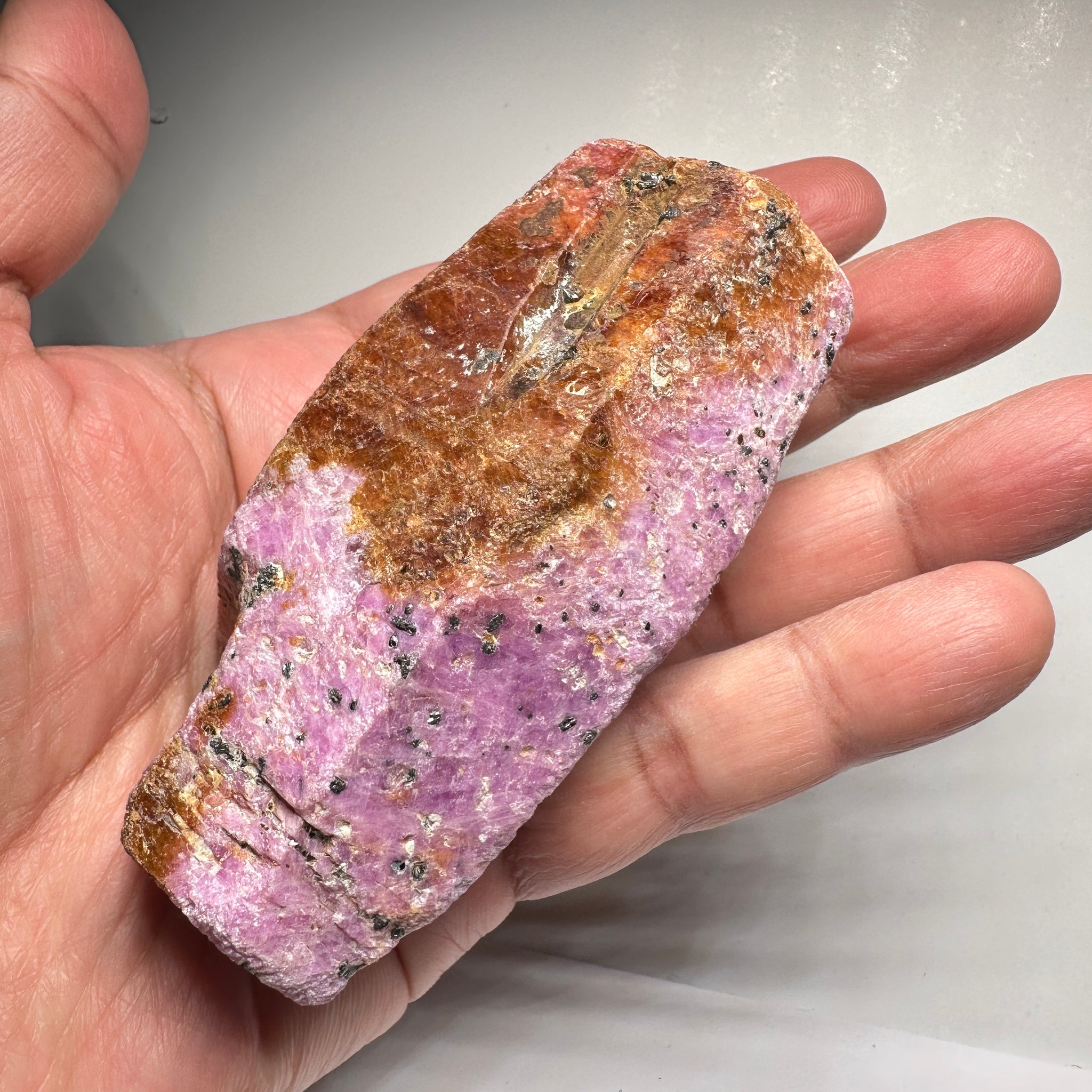 Sapphire Crystal, 415.00gm / 2075.00ct, Untreated Unheated, Tanzania. 91mm x 37mm x 50mm