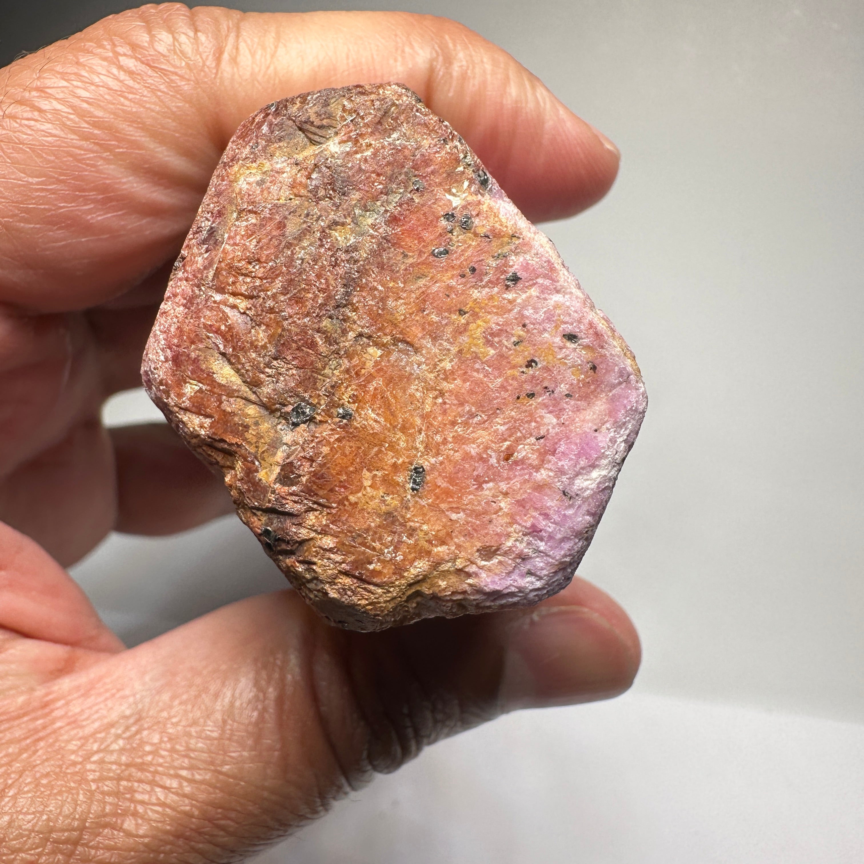 415.00gm / 2075.00ct Sapphire Crystal, Untreated Unheated, Tanzania. 91mm x 37mm x 50mm