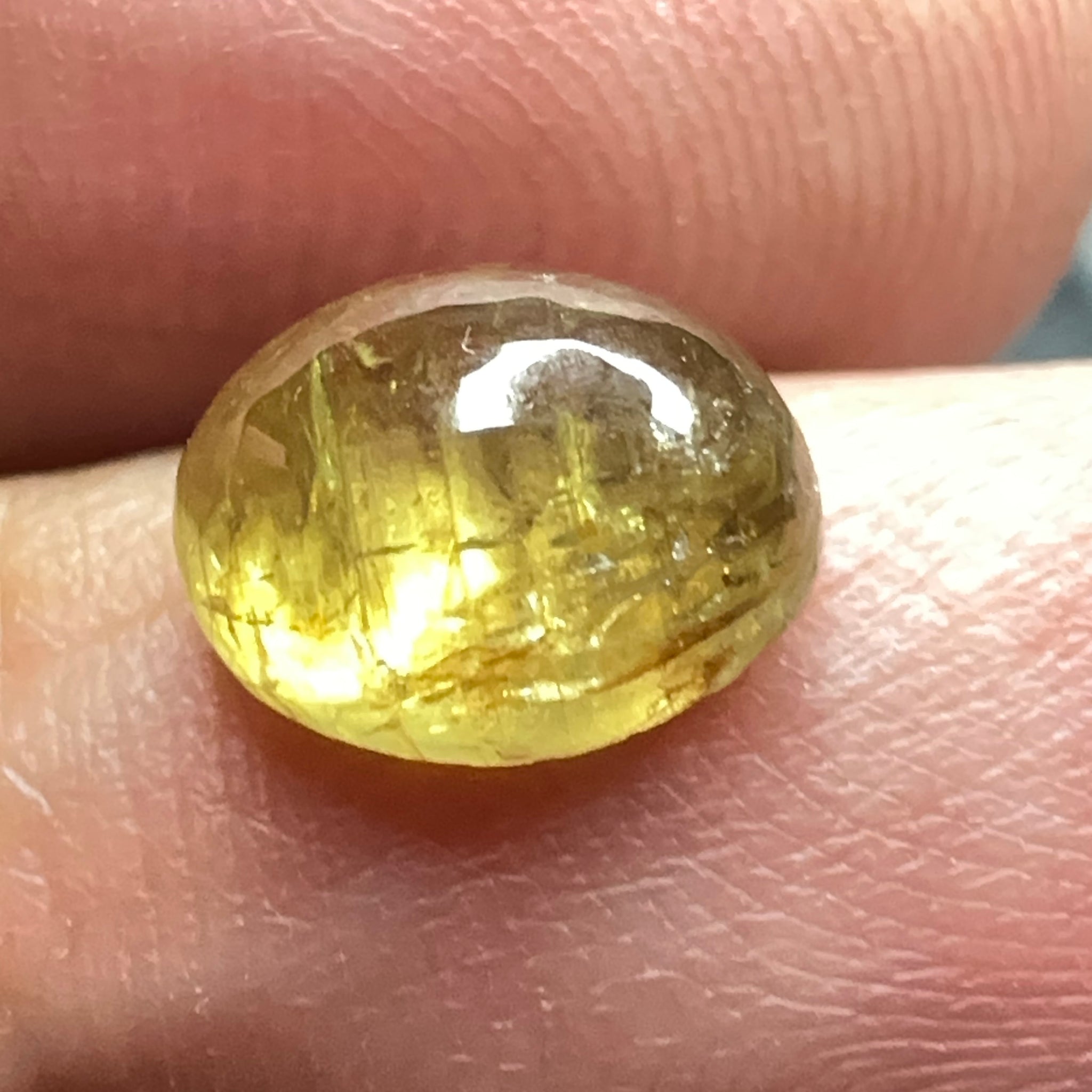 Sapphire Cabochon, 2.77ct, Umba Valley, Tanzania. Untreated Unheated.