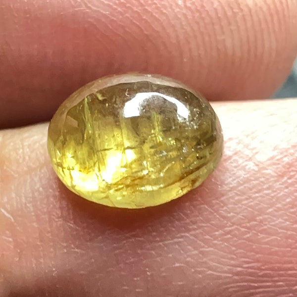 Sapphire Cabochon, 2.77ct, Umba Valley, Tanzania. Untreated Unheated.