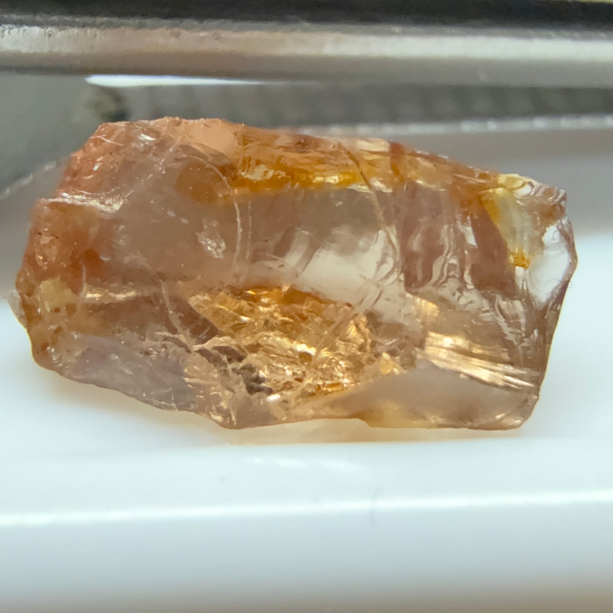 Peach Malaya Garnet, 2.58ct, vvs-if, Unheated Untreated, Umba Valley Tanzania