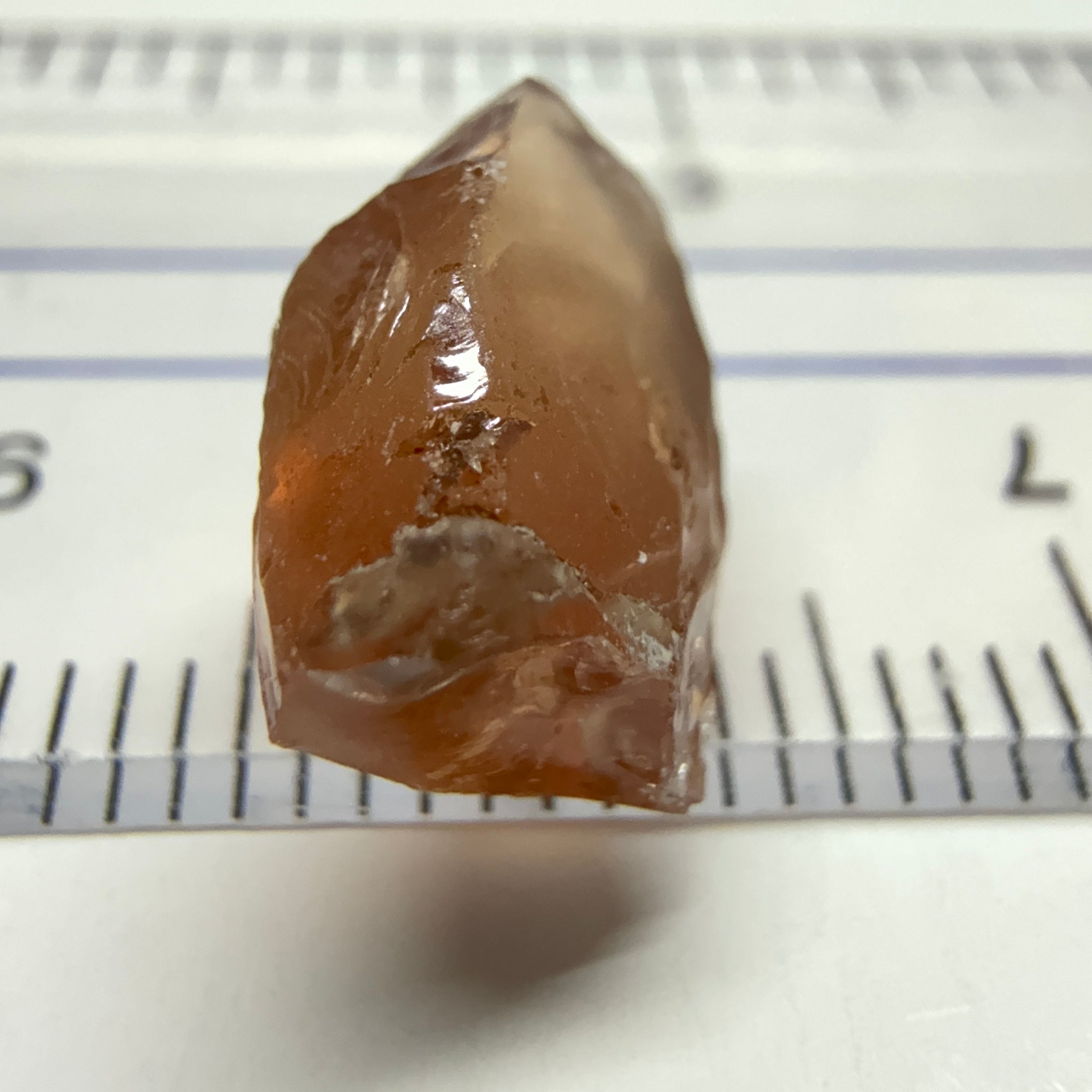 Peach Malaya Garnet, 5.10ct, vvs with very slight silk, slightly flattish shape, see pictures, Unheated Untreated, Umba Valley Tanzania