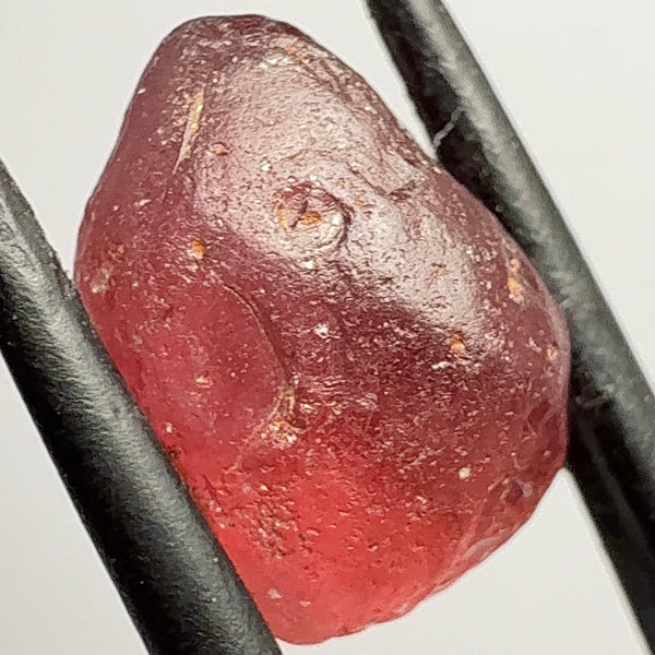 Malaya Garnet, 9.07ct, Tanzania. Silky, Untreated Unheated