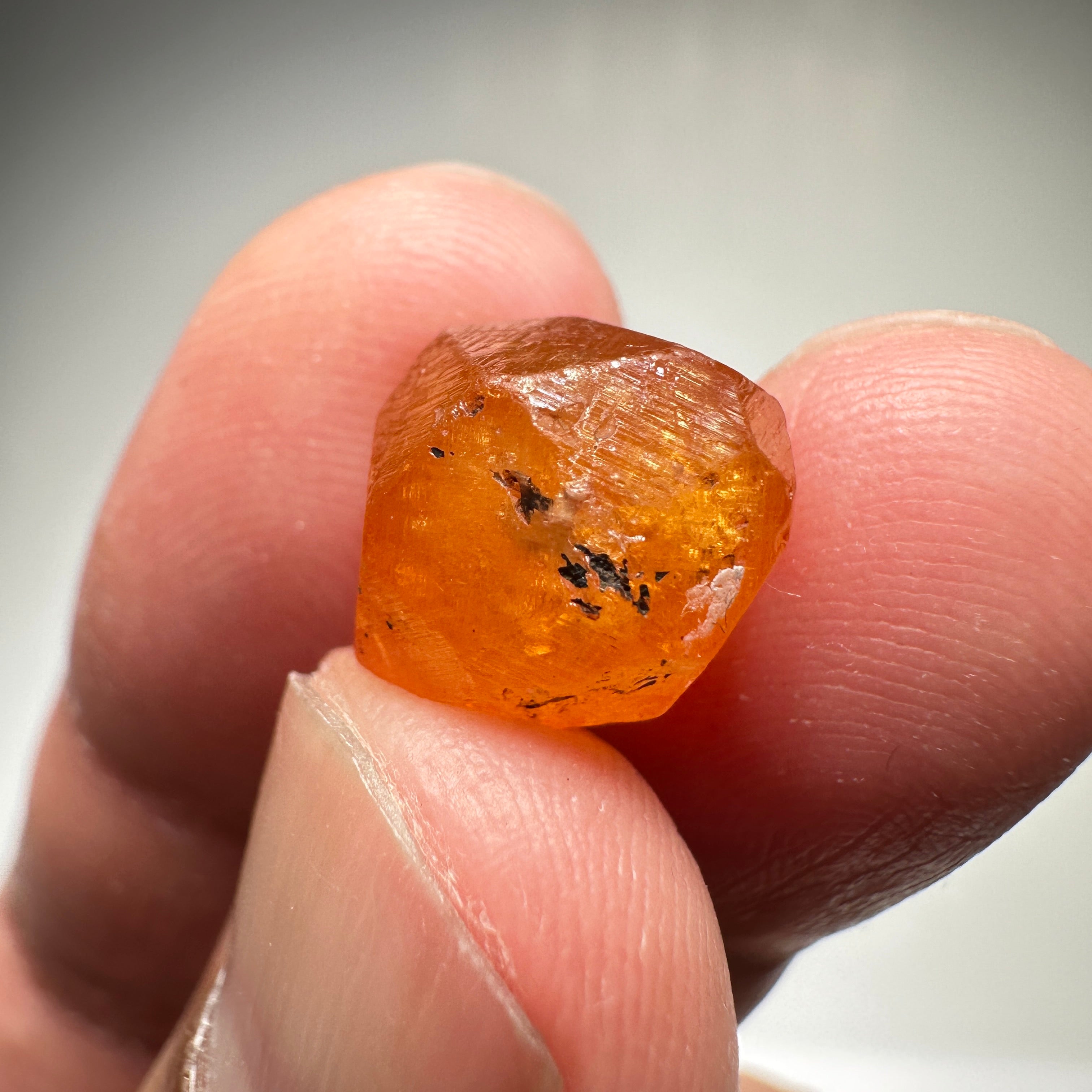 16.50ct / 3.3gm Spessartite Garnet Crystal, Loliondo, Tanzania. 10.5 x 10 x 10mm, Untreated Unheated