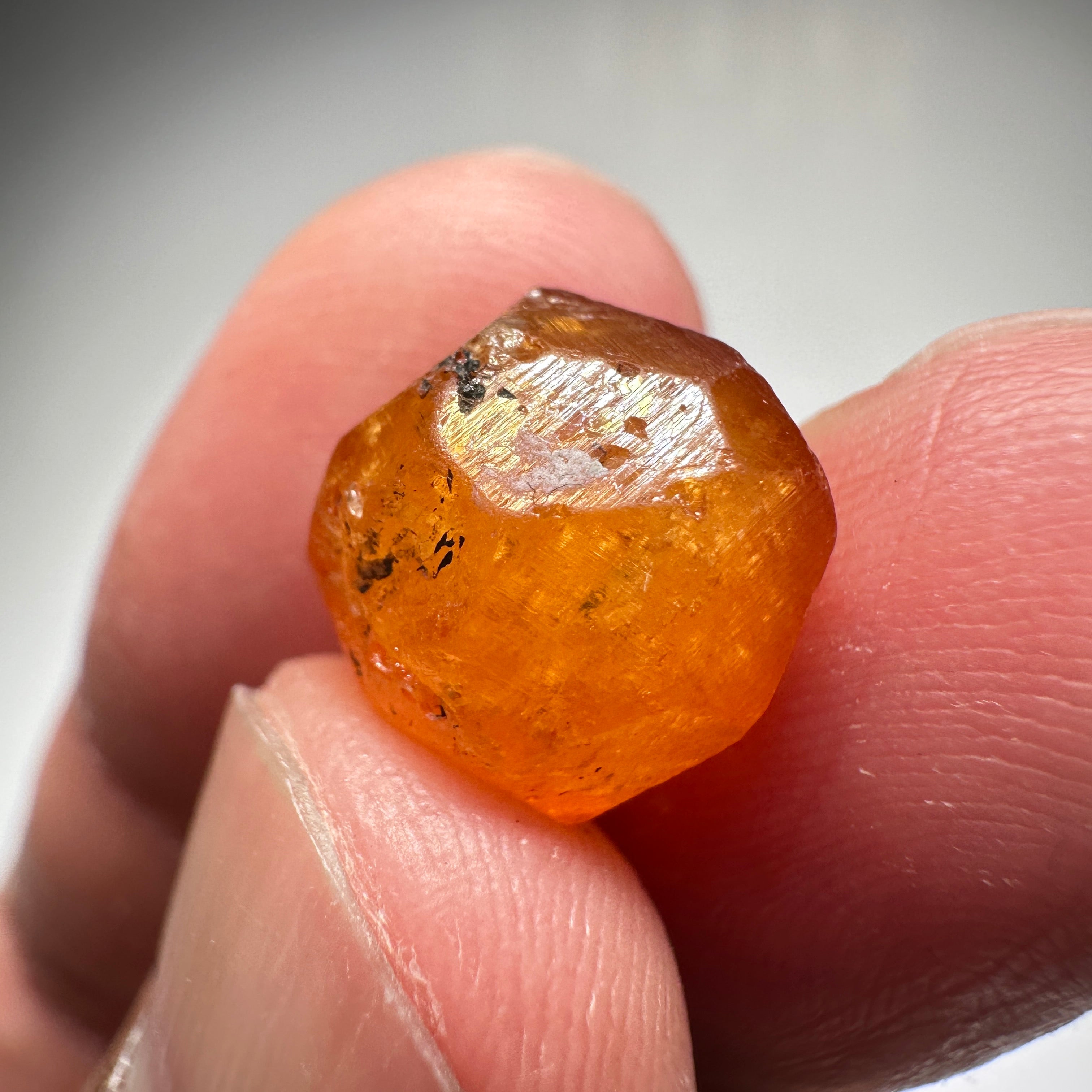16.50ct / 3.3gm Spessartite Garnet Crystal, Loliondo, Tanzania. 10.5 x 10 x 10mm, Untreated Unheated
