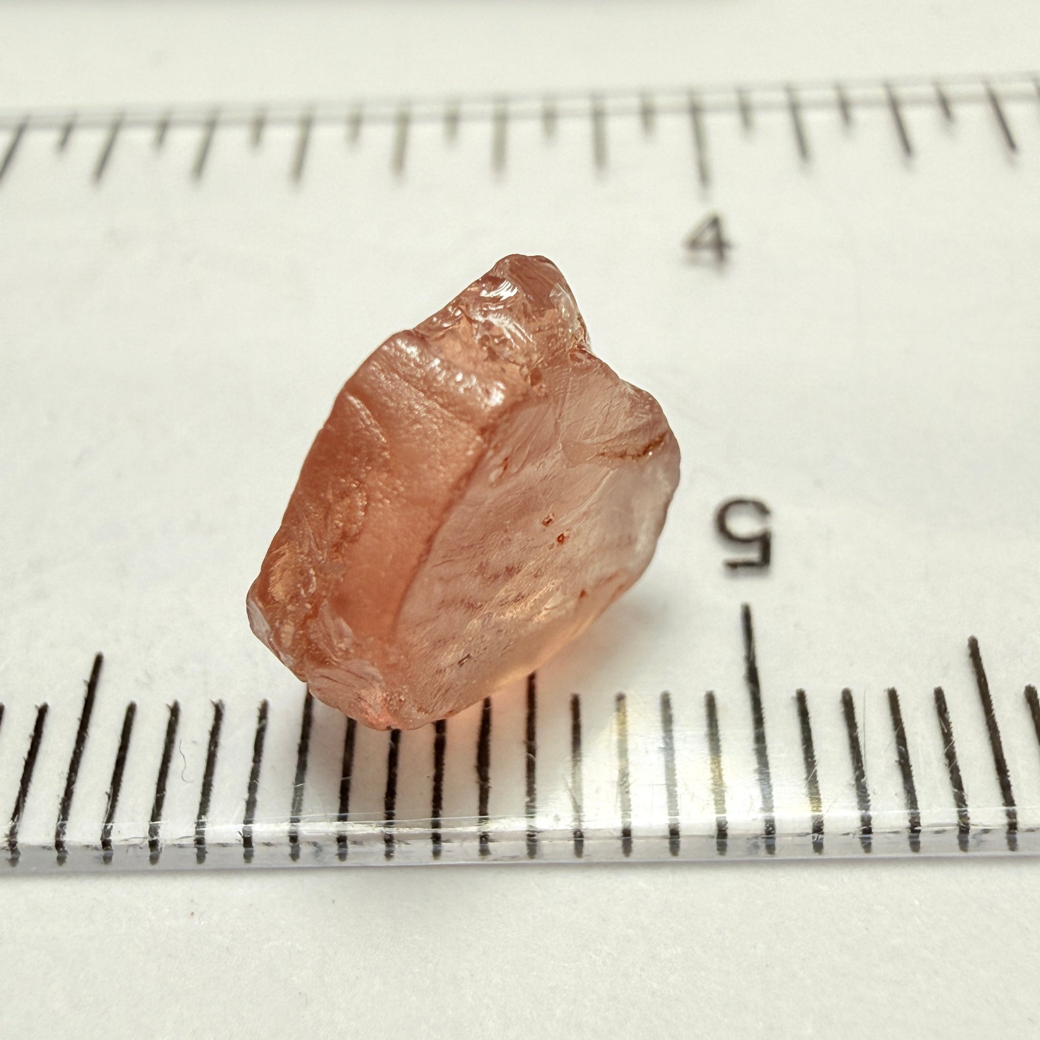 Peach Malaya Garnet, 4.51ct, vvs-if but flattish, Unheated Untreated, Umba Valley Tanzania
