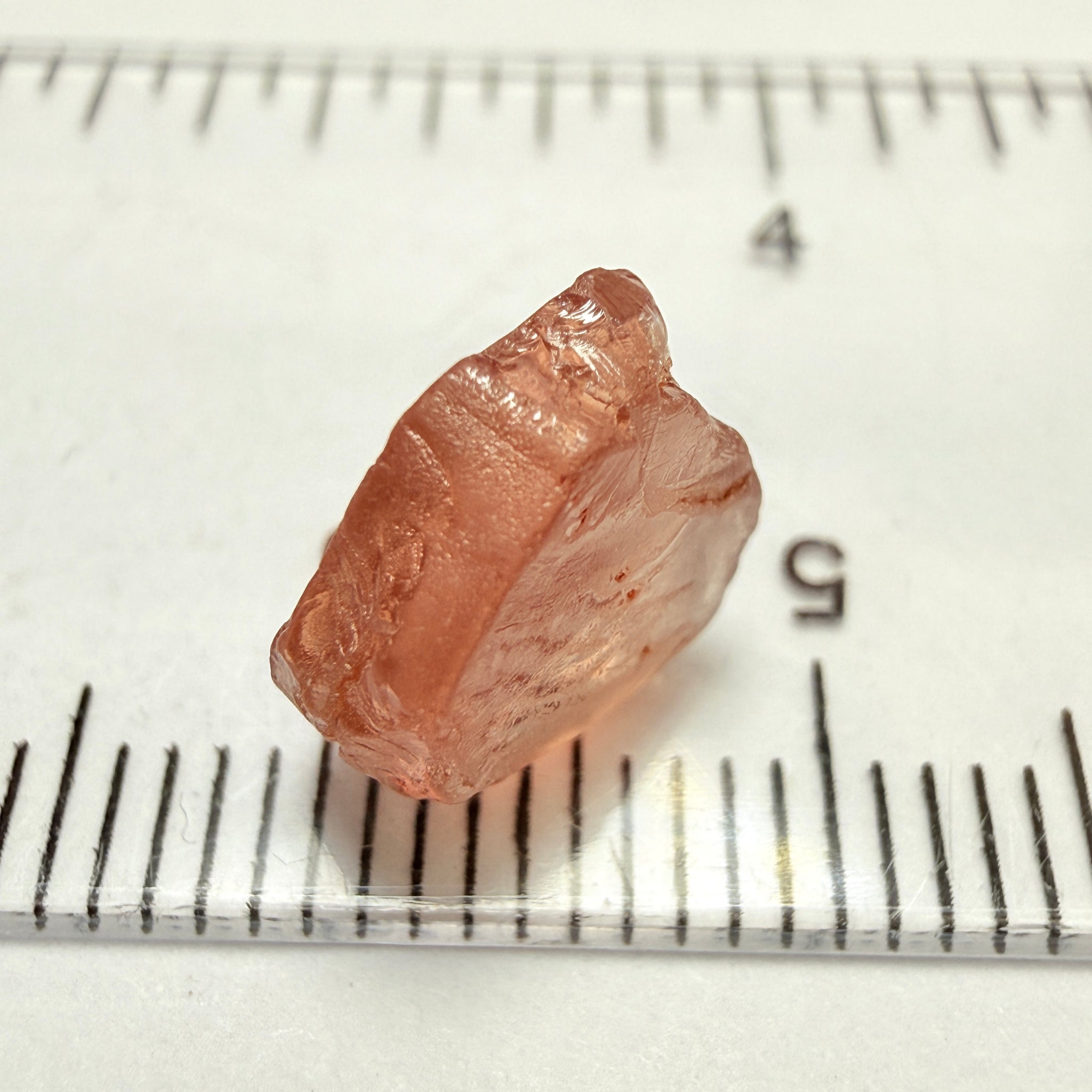 Peach Malaya Garnet, 4.51ct, vvs-if but flattish, Unheated Untreated, Umba Valley Tanzania
