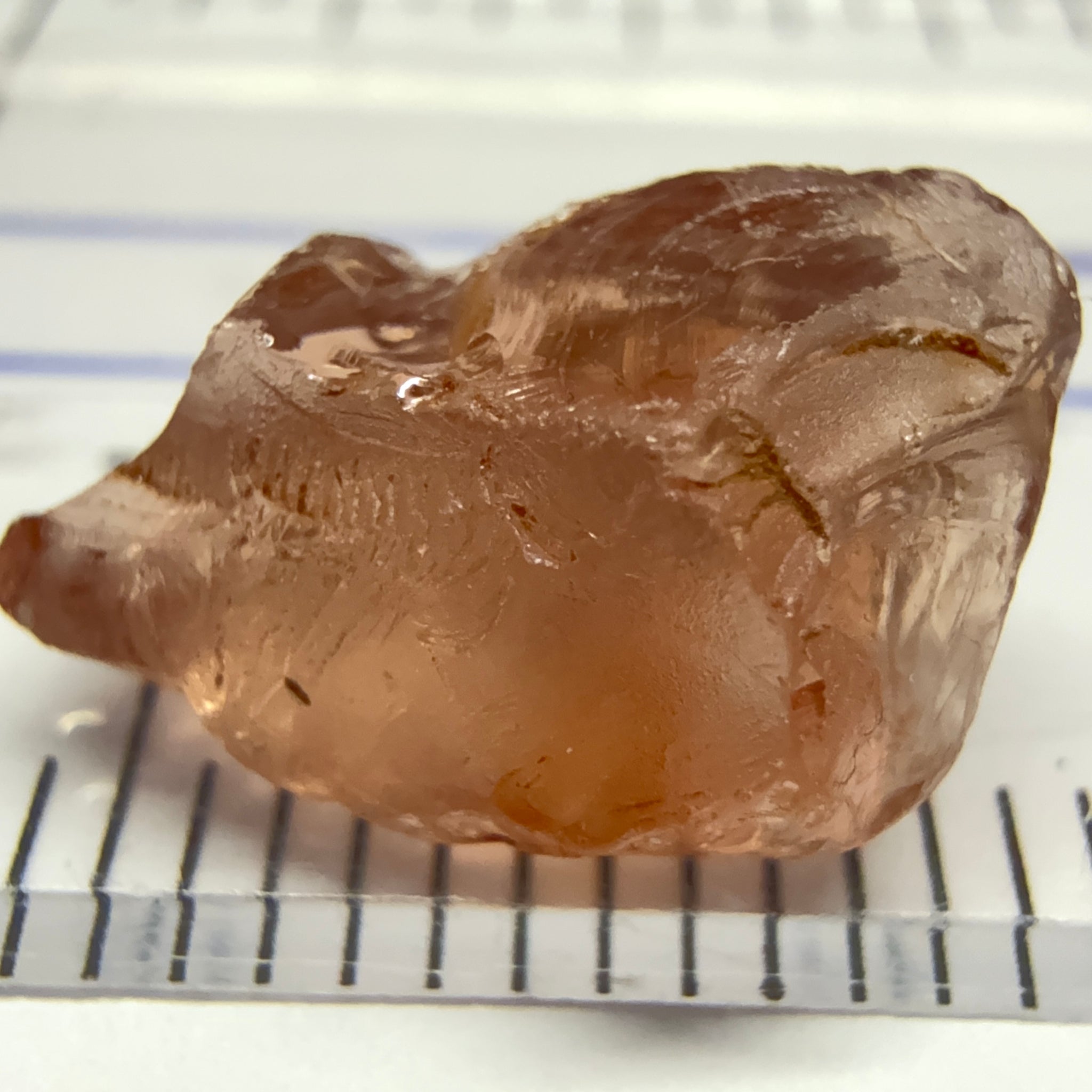 Peach Malaya Garnet, 4.30ct, vvs with challenging shape, see pictures, Unheated Untreated, Umba Valley Tanzania