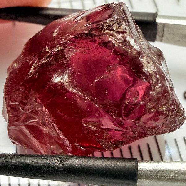 Tanga Garnet, 28.92ct, Tanzania, Untreated Unheated, dividing veil, you will need to slice this in half, both pieces will have very slight silk