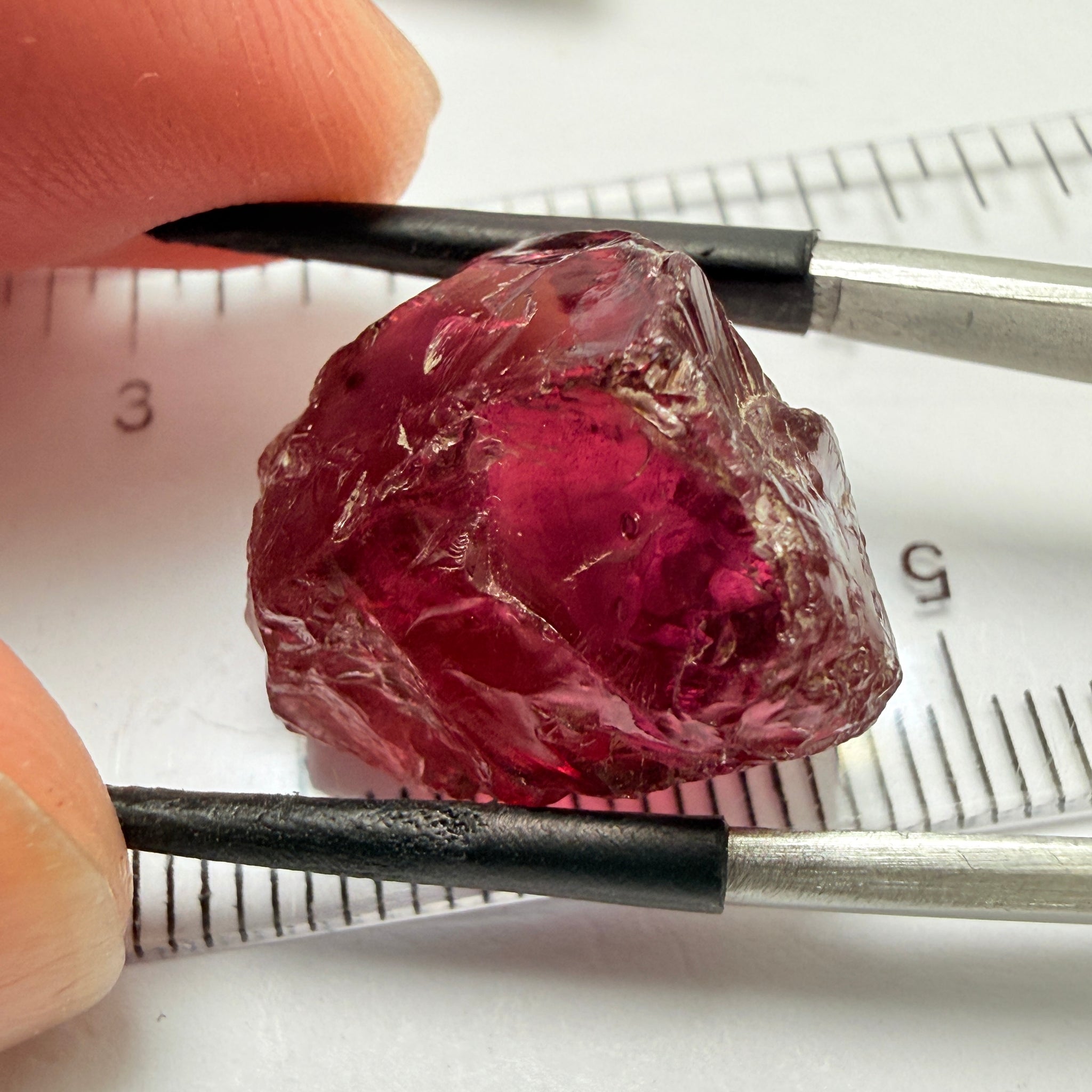 Tanga Garnet, 28.92ct, Tanzania, Untreated Unheated, dividing veil, you will need to slice this in half, both pieces will have very slight silk