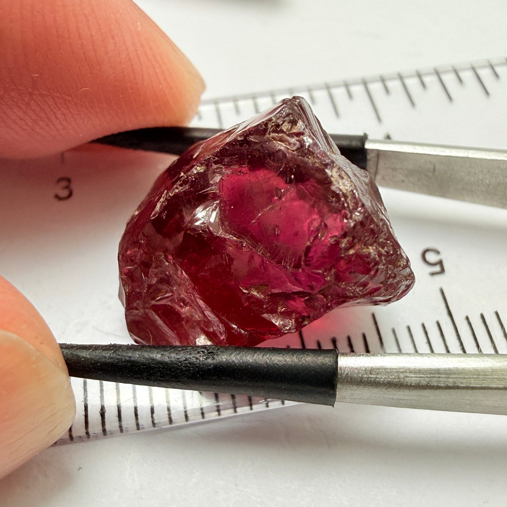 Tanga Garnet, 28.92ct, Tanzania, Untreated Unheated, dividing veil, you will need to slice this in half, both pieces will have very slight silk