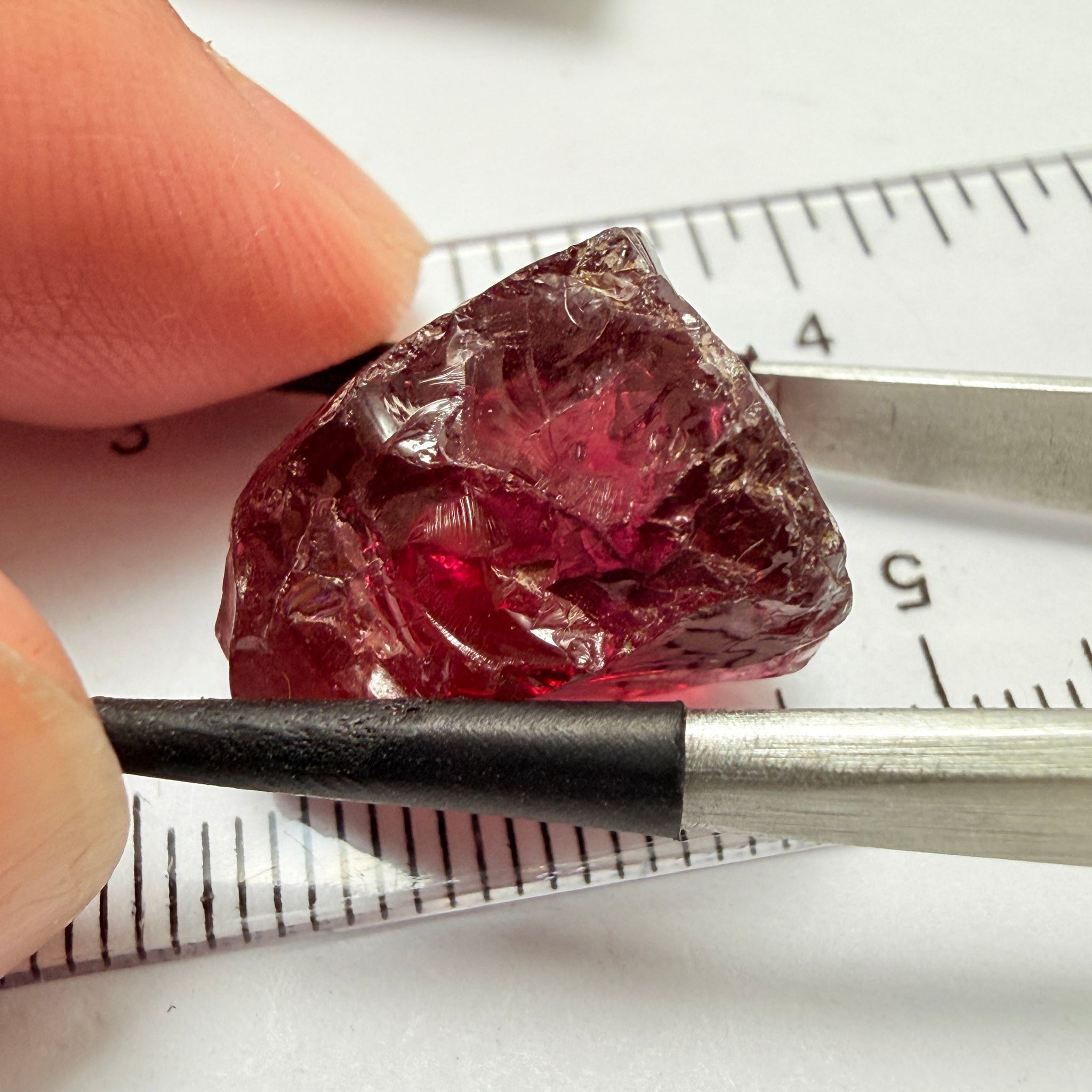 Tanga Garnet, 28.92ct, Tanzania, Untreated Unheated, dividing veil, you will need to slice this in half, both pieces will have very slight silk
