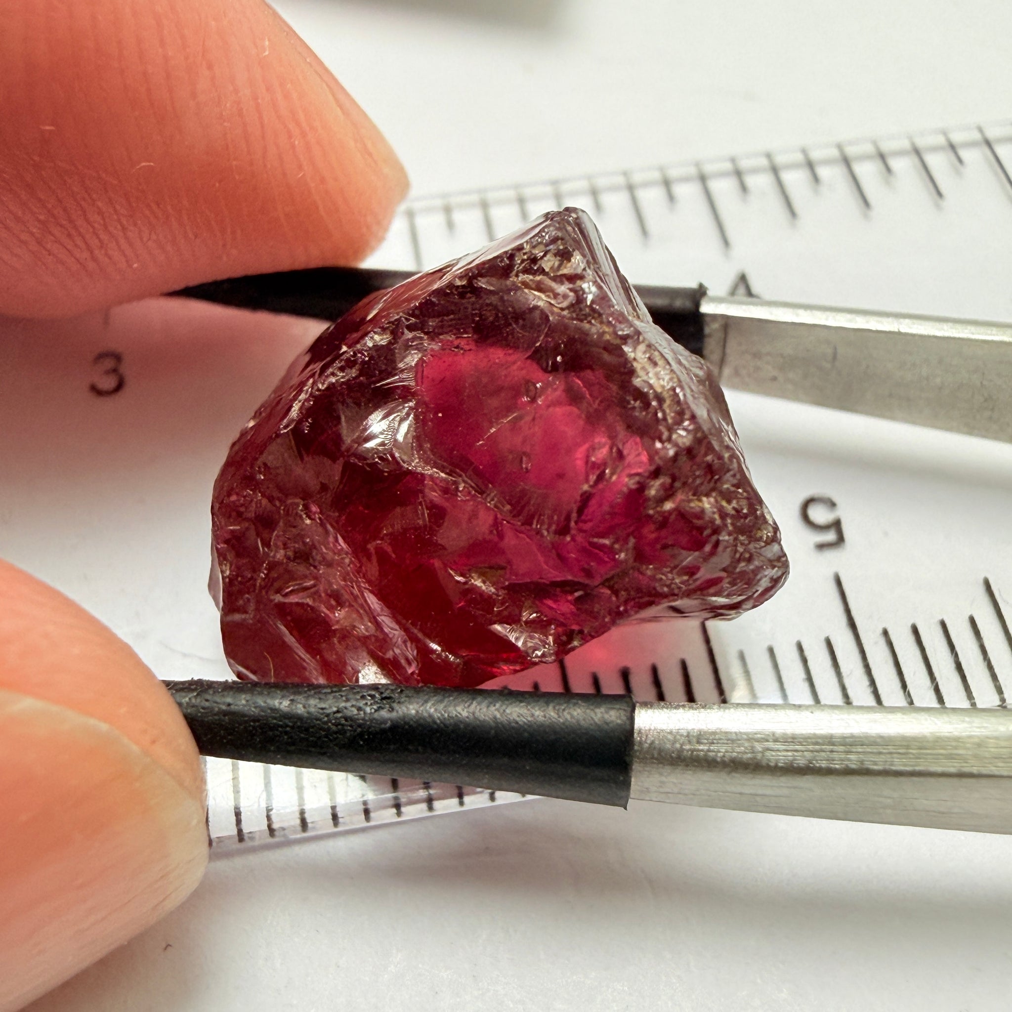 Tanga Garnet, 28.92ct, Tanzania, Untreated Unheated, dividing veil, you will need to slice this in half, both pieces will have very slight silk
