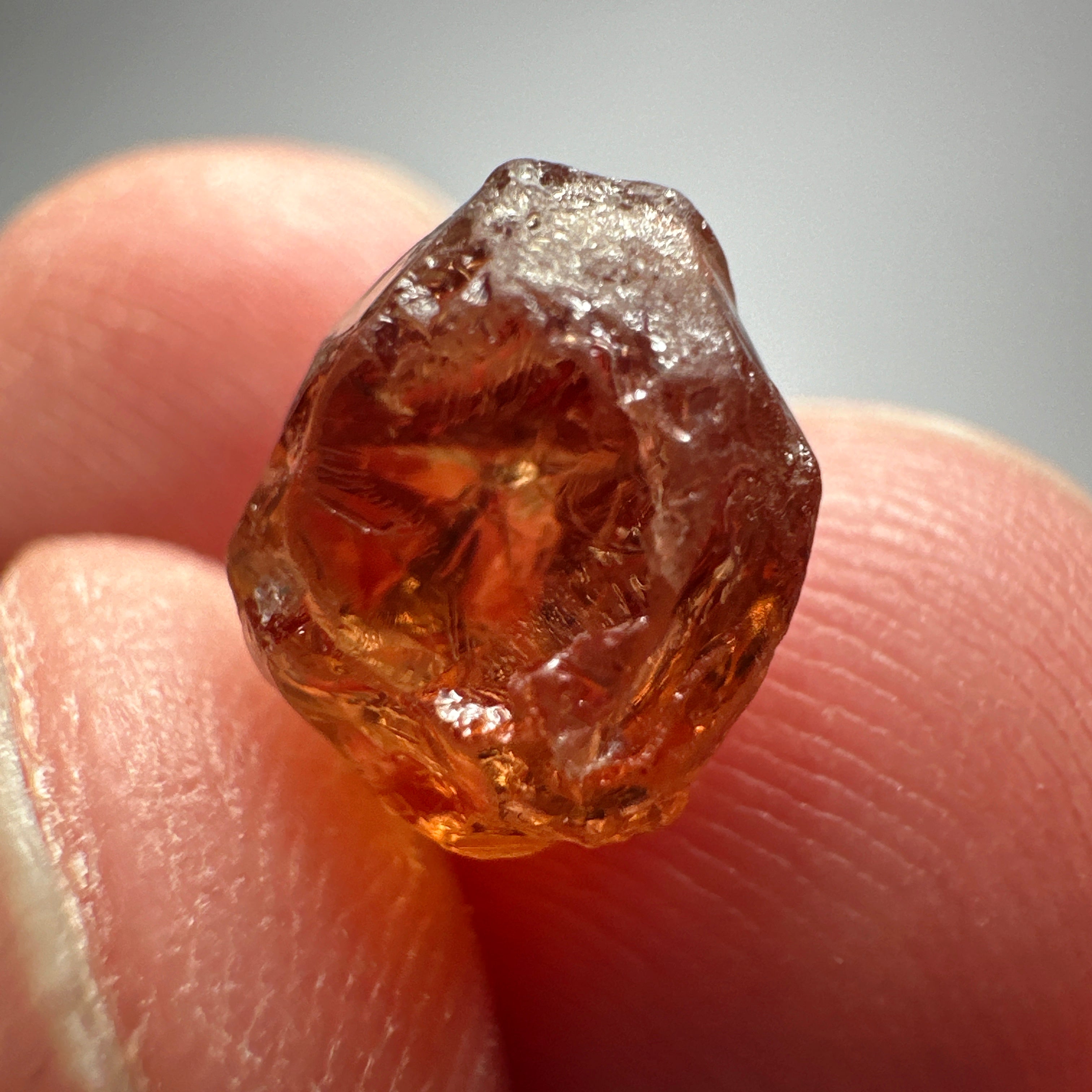 4.77ct Colour Change Garnet, Tanzania, Untreated Unheated, vvs-if with a very slight inclusion on the skin on the outside