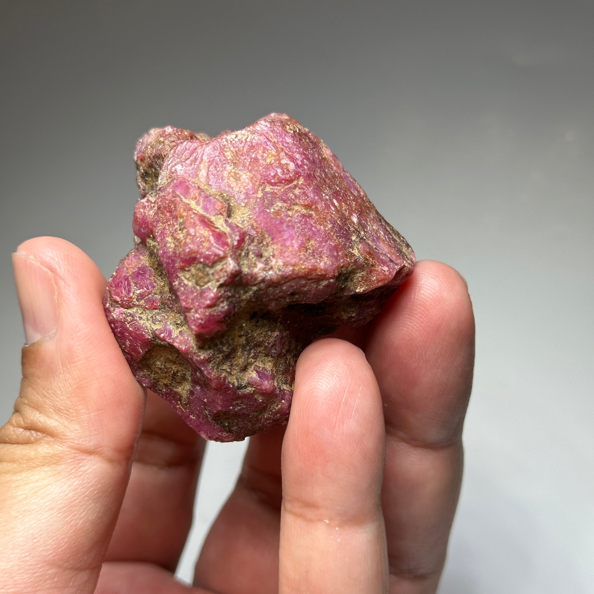 Ruby Crystal Cluster, 111gm / 555ct, Tanzania, Untreated Unheated. 53.5 x 46.9 x 32 mm