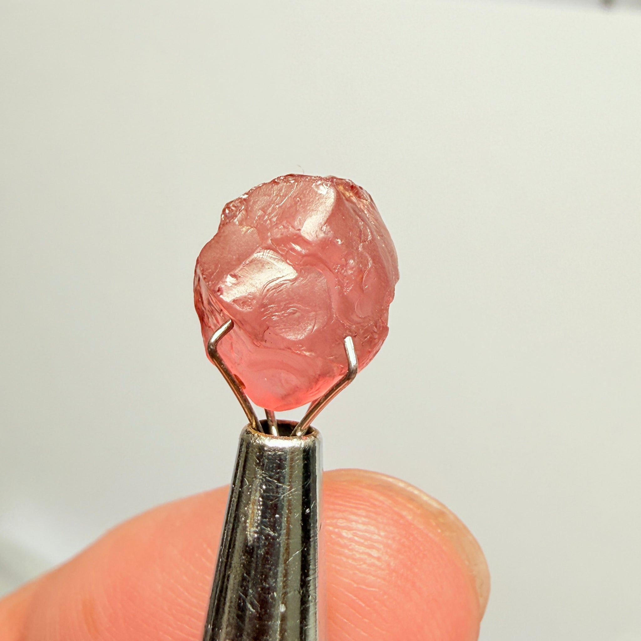 Malaya Garnet, 5.77ct, Tanzania, Untreated Unheated, slightly spotty