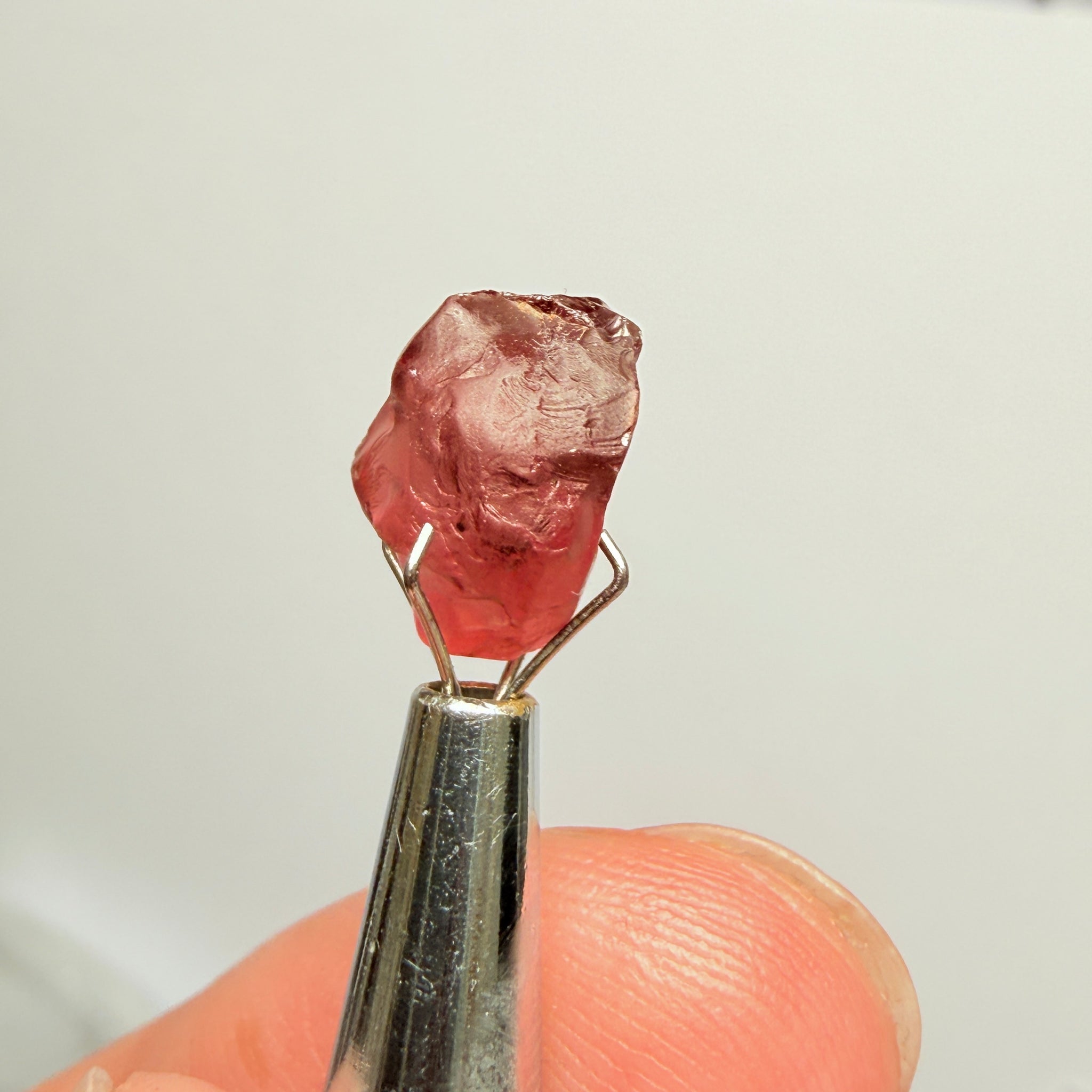 Malaya Garnet, 5.77ct, Tanzania, Untreated Unheated, slightly spotty