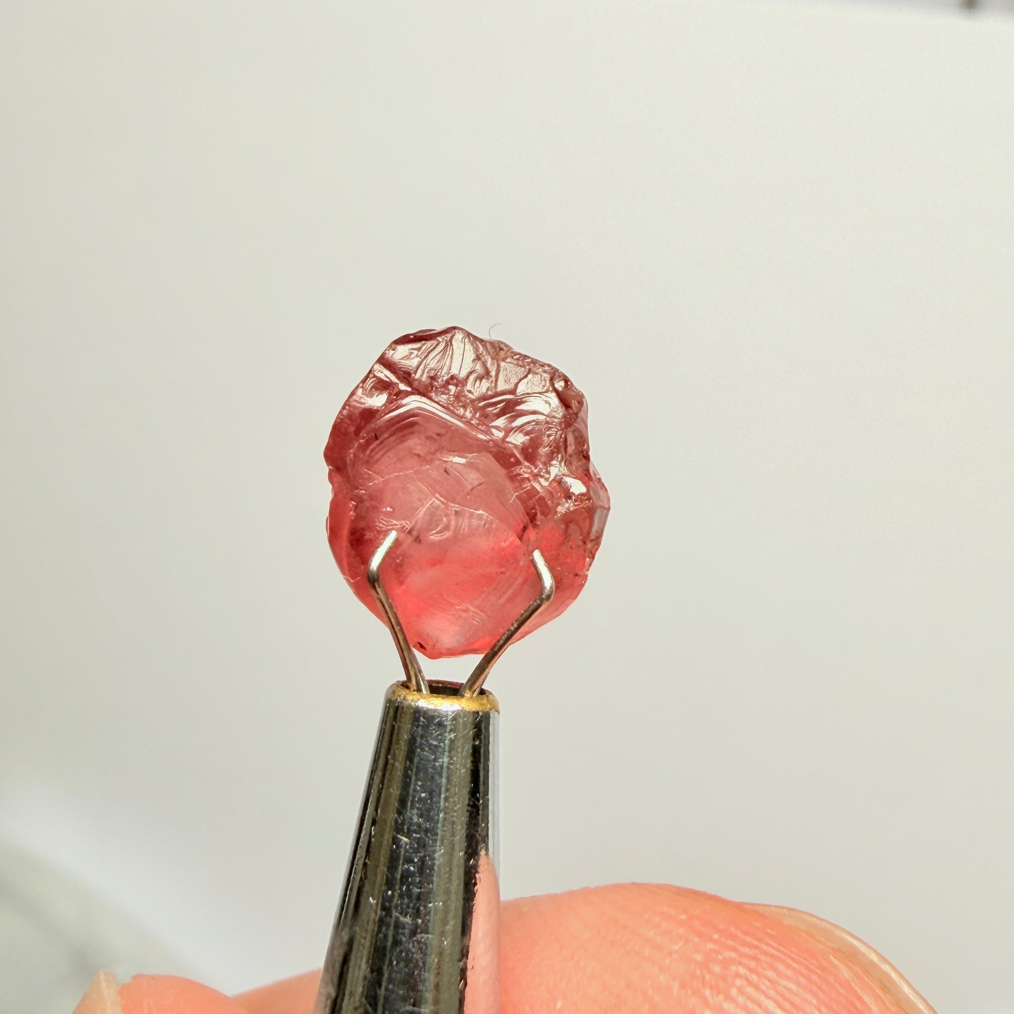 Malaya Garnet, 5.77ct, Tanzania, Untreated Unheated, slightly spotty