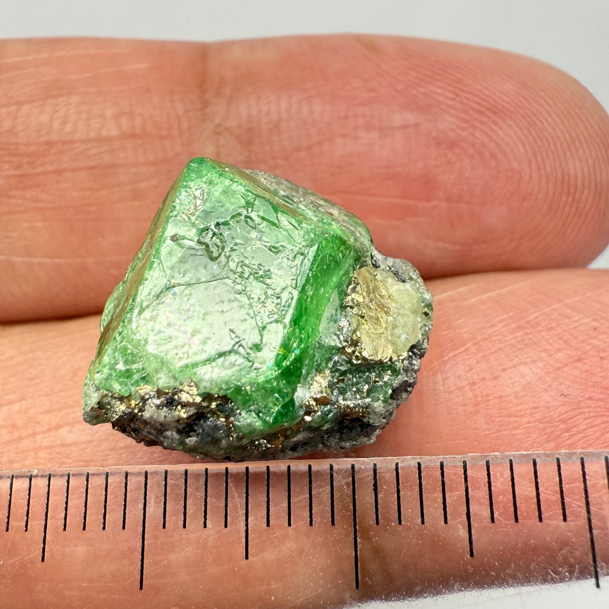 Tsavorite Garnet Crystal on Matrix, 21.09ct, Merelani, Tanzania, Untreated Unheated