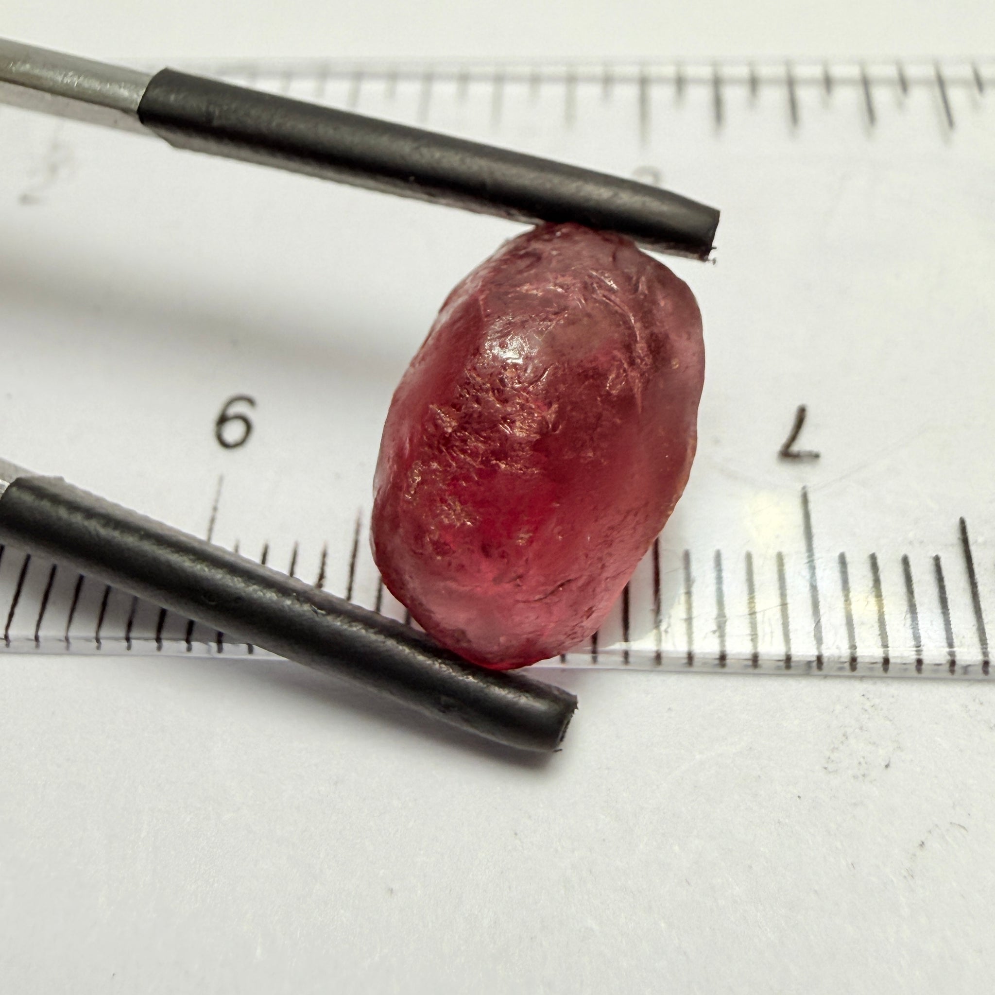 Tanzanian Garnet, 8.37ct, tiny crack on the outside with a little silk around it (the crack is circled in one of the pictures), rest vvs, Tanzania, Untreated Unheated