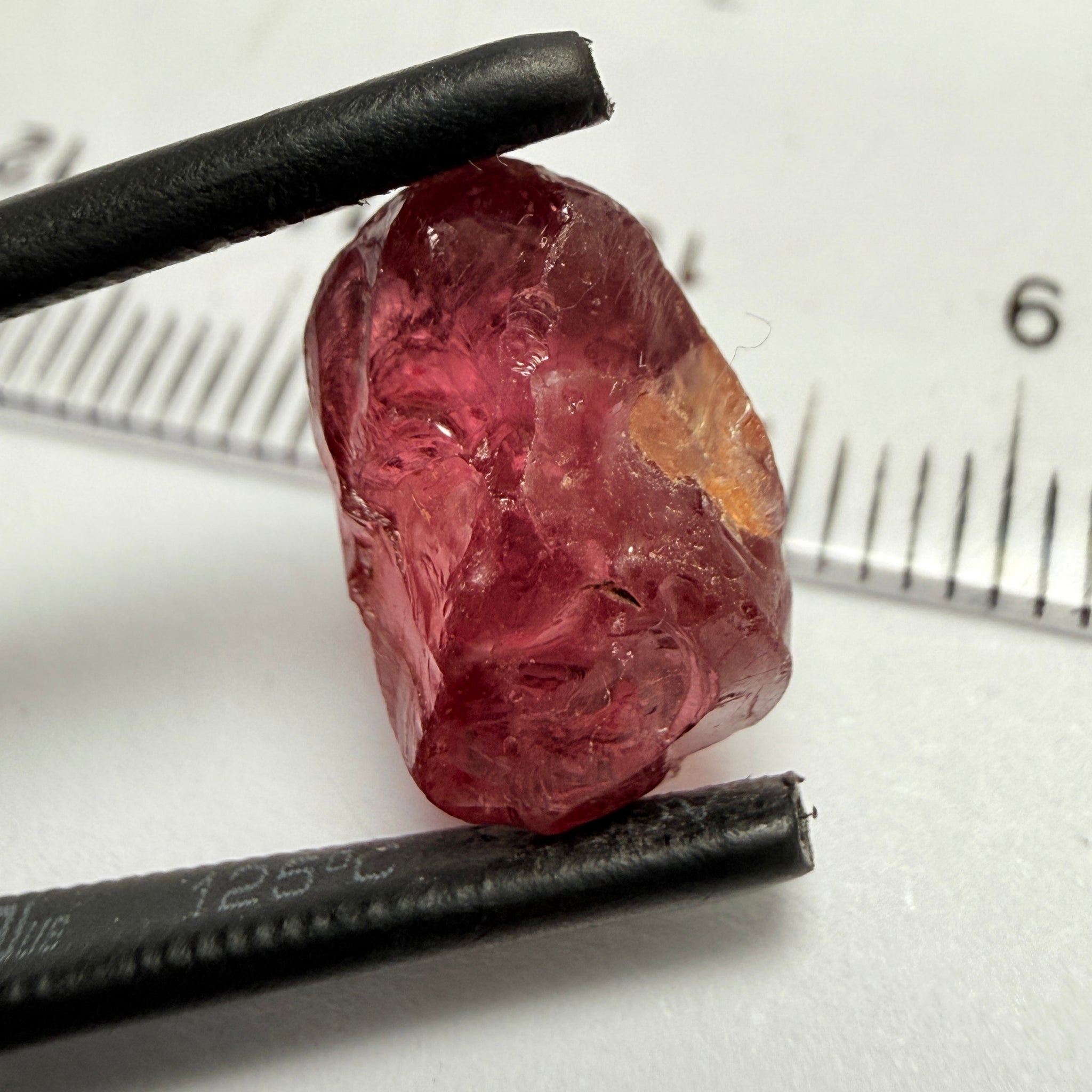 Tanzanian Garnet, 8.37ct, tiny crack on the outside with a little silk around it (the crack is circled in one of the pictures), rest vvs, Tanzania, Untreated Unheated