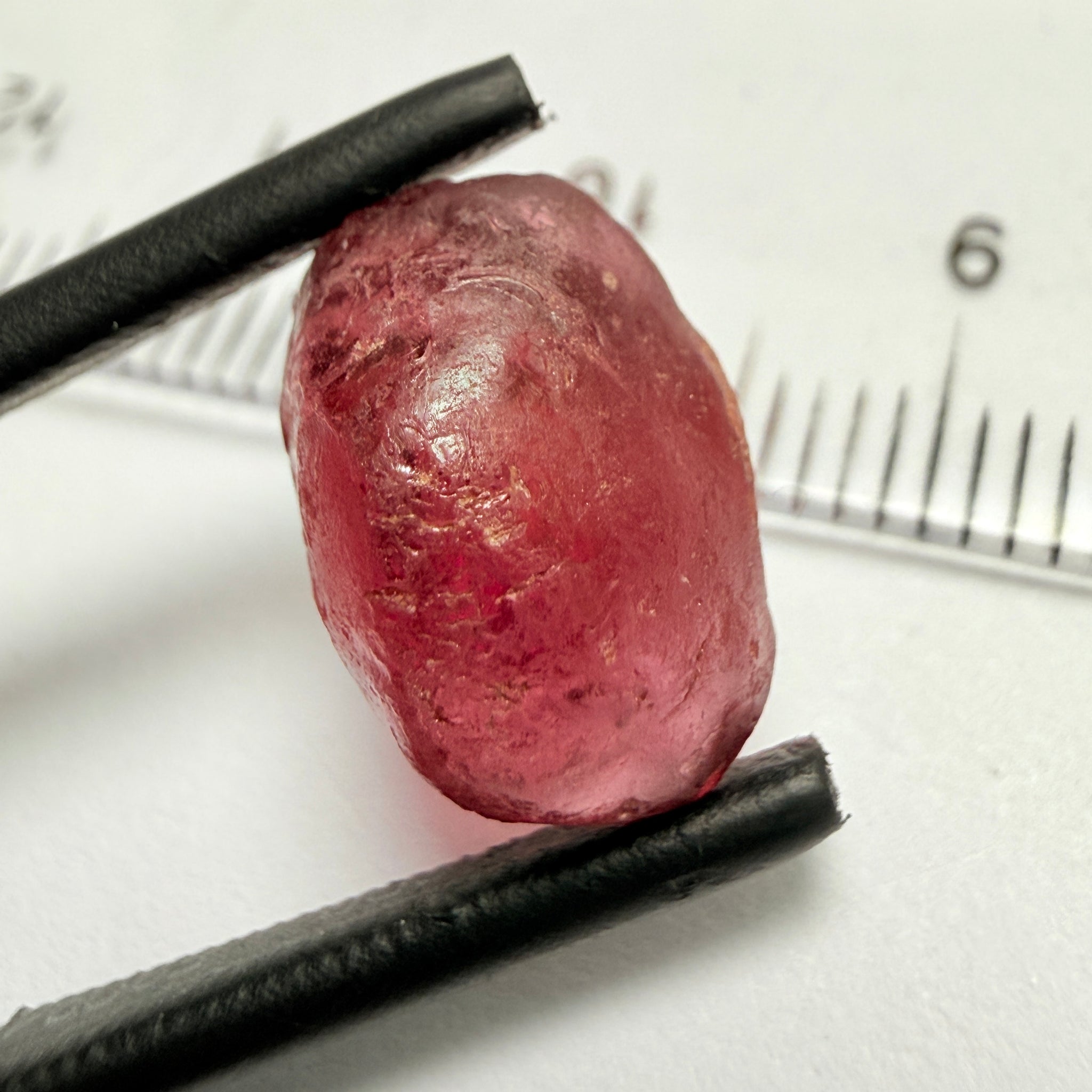 Tanzanian Garnet, 8.37ct, tiny crack on the outside with a little silk around it (the crack is circled in one of the pictures), rest vvs, Tanzania, Untreated Unheated
