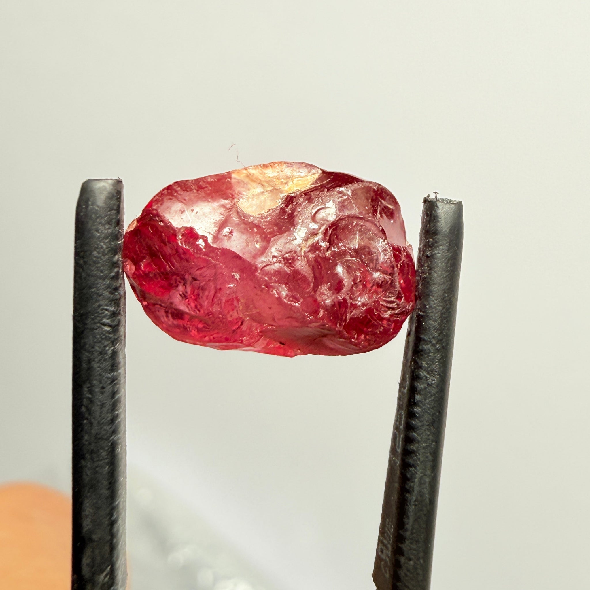 Tanzanian Garnet, 8.37ct, tiny crack on the outside with a little silk around it (the crack is circled in one of the pictures), rest vvs, Tanzania, Untreated Unheated