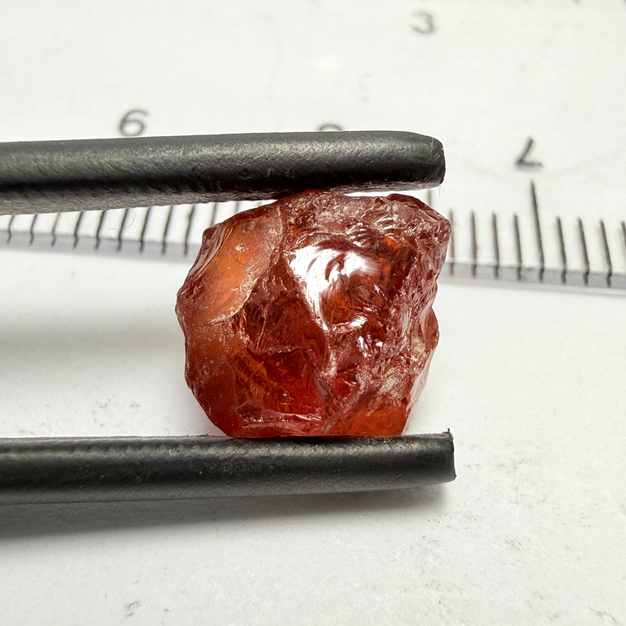 Malaya Garnet, 5.90ct, Untreated Unheated. Fingerprint inclusion right in the center
