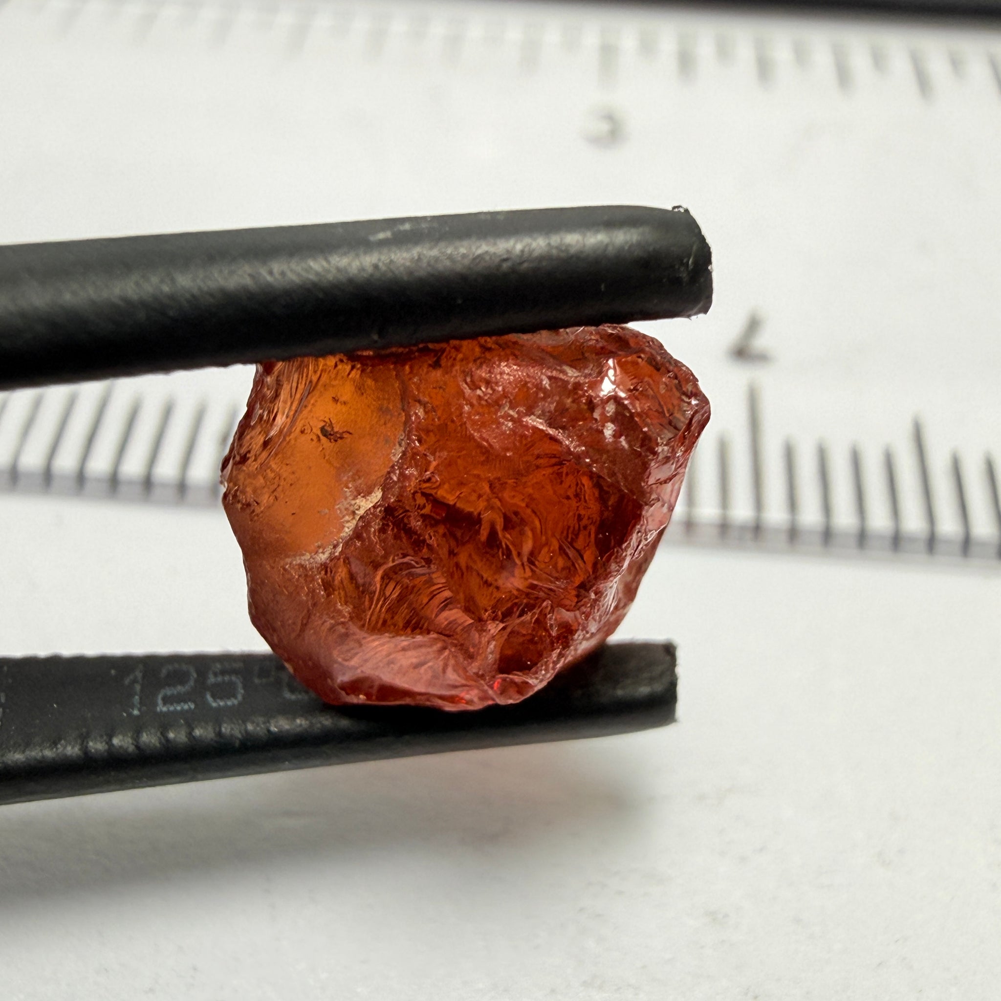 Malaya Garnet, 5.90ct, Untreated Unheated. Fingerprint inclusion right in the center
