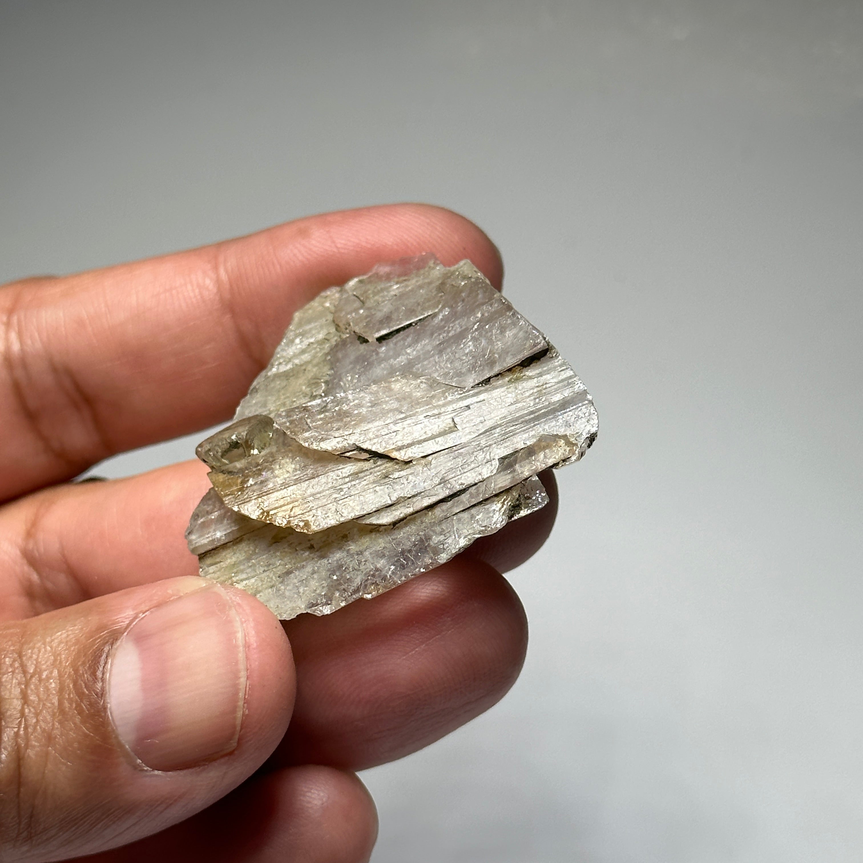83.33ct Magnesio Axinite Crystal, Merelani, Tanzania. 3.8 x 4.0 x 1.05cm